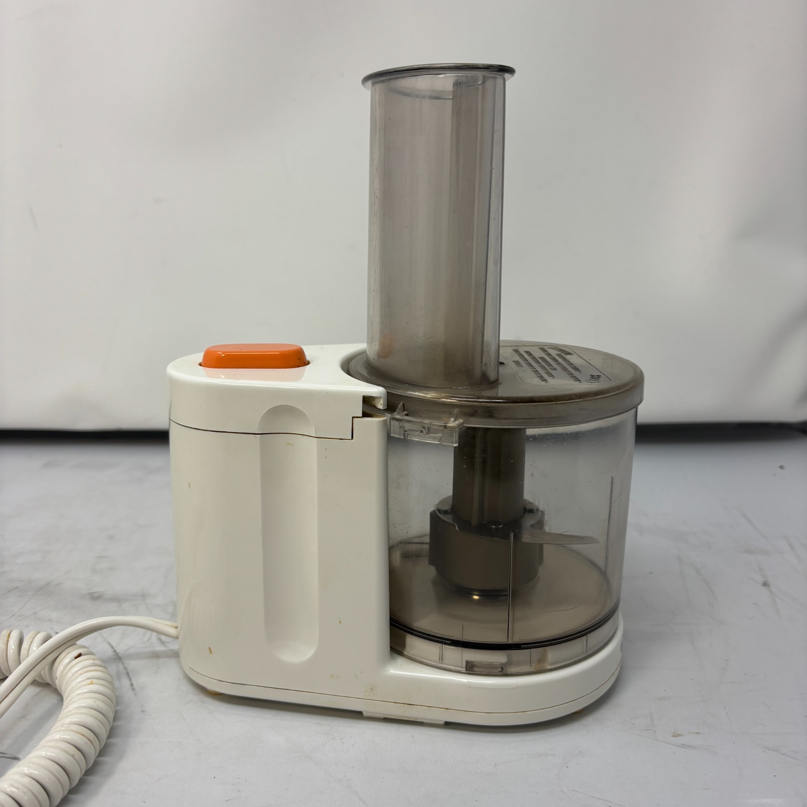 Black & Decker Handy Shortcut Micro-Processor HMP30 Mini Food Processor-Vintage