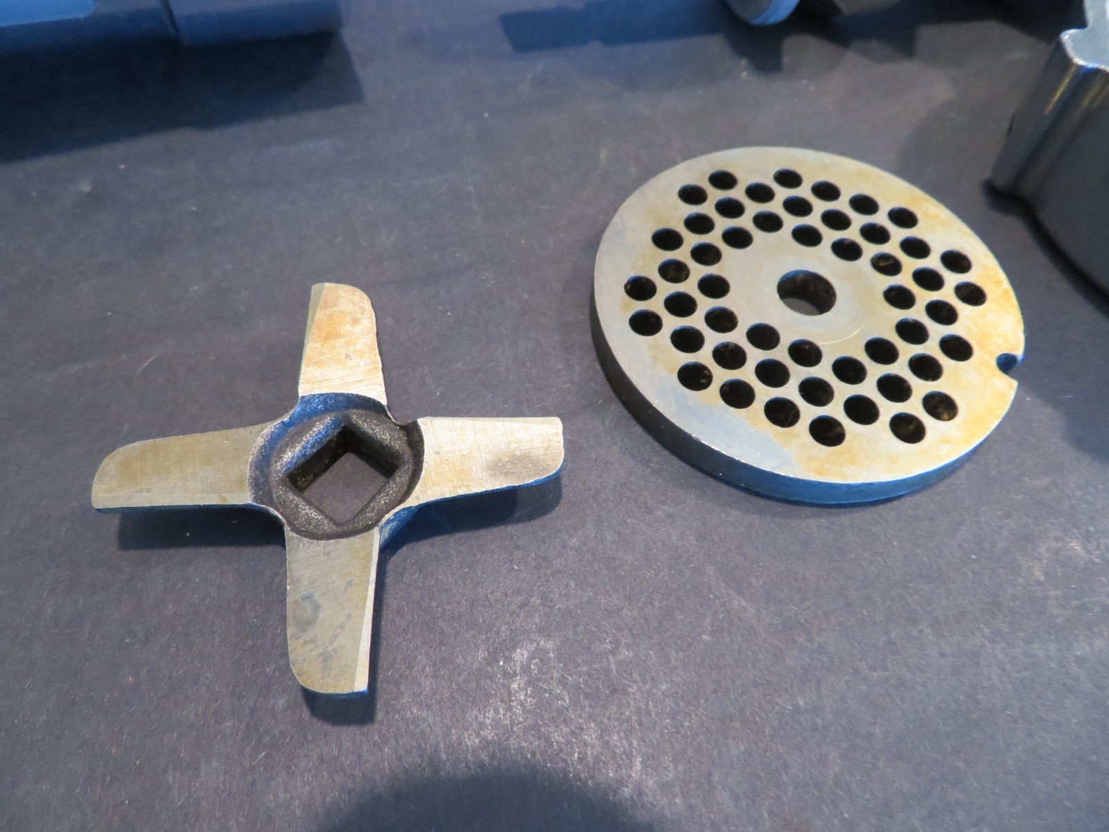 Bosch Mincer Attachment for Bosch Food Processor UM3 – Missing Pusher –