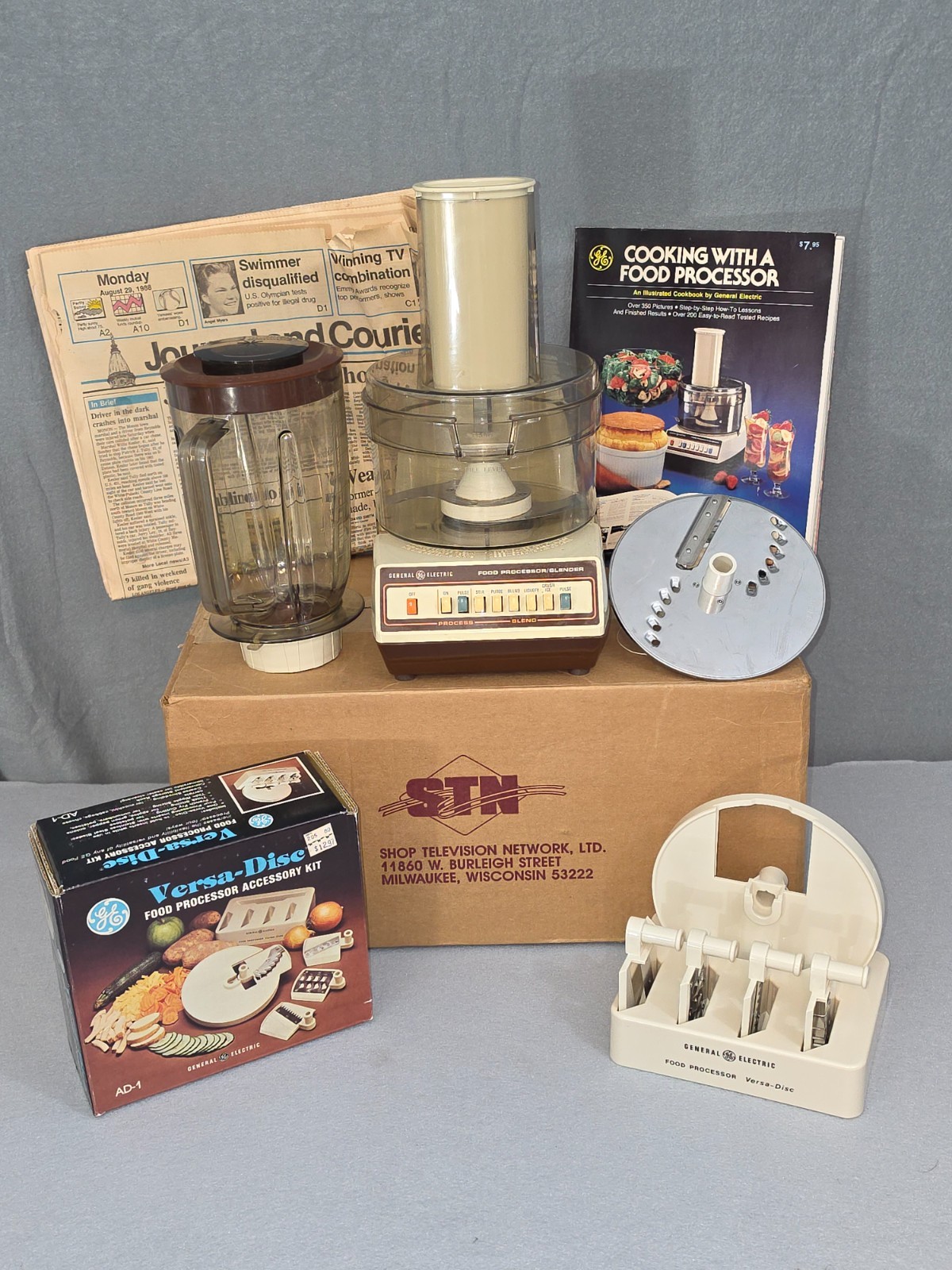 Vintage GE Food Processor Blender Combo Pristine 1980 Timepiece Lot STN Box