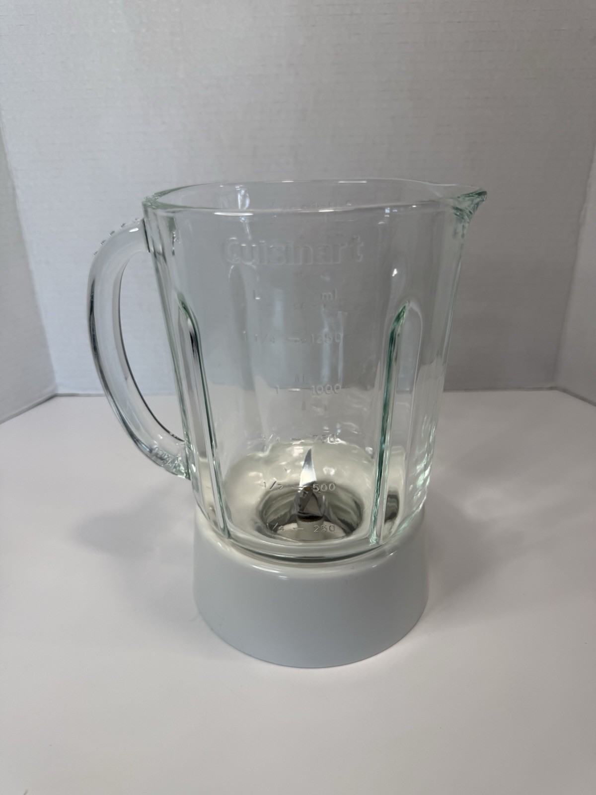 Cuisinart SmartPower SPB-7 TX Blender Glass Pitcher Blade White No Lid