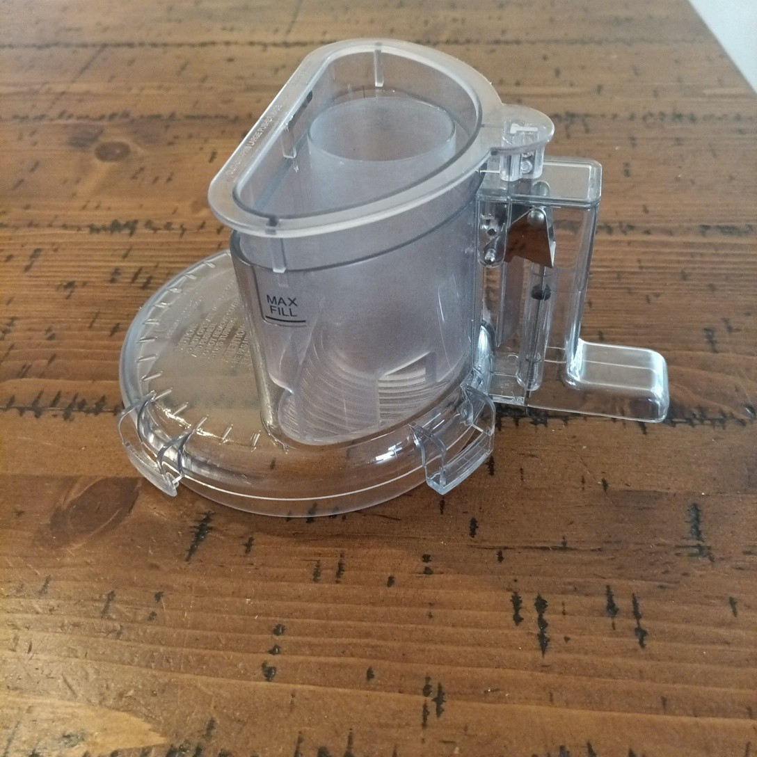 Cuisinart Premier Food Processor Lid w Chute Sleeve (No Pusher) DLC-2007N B5