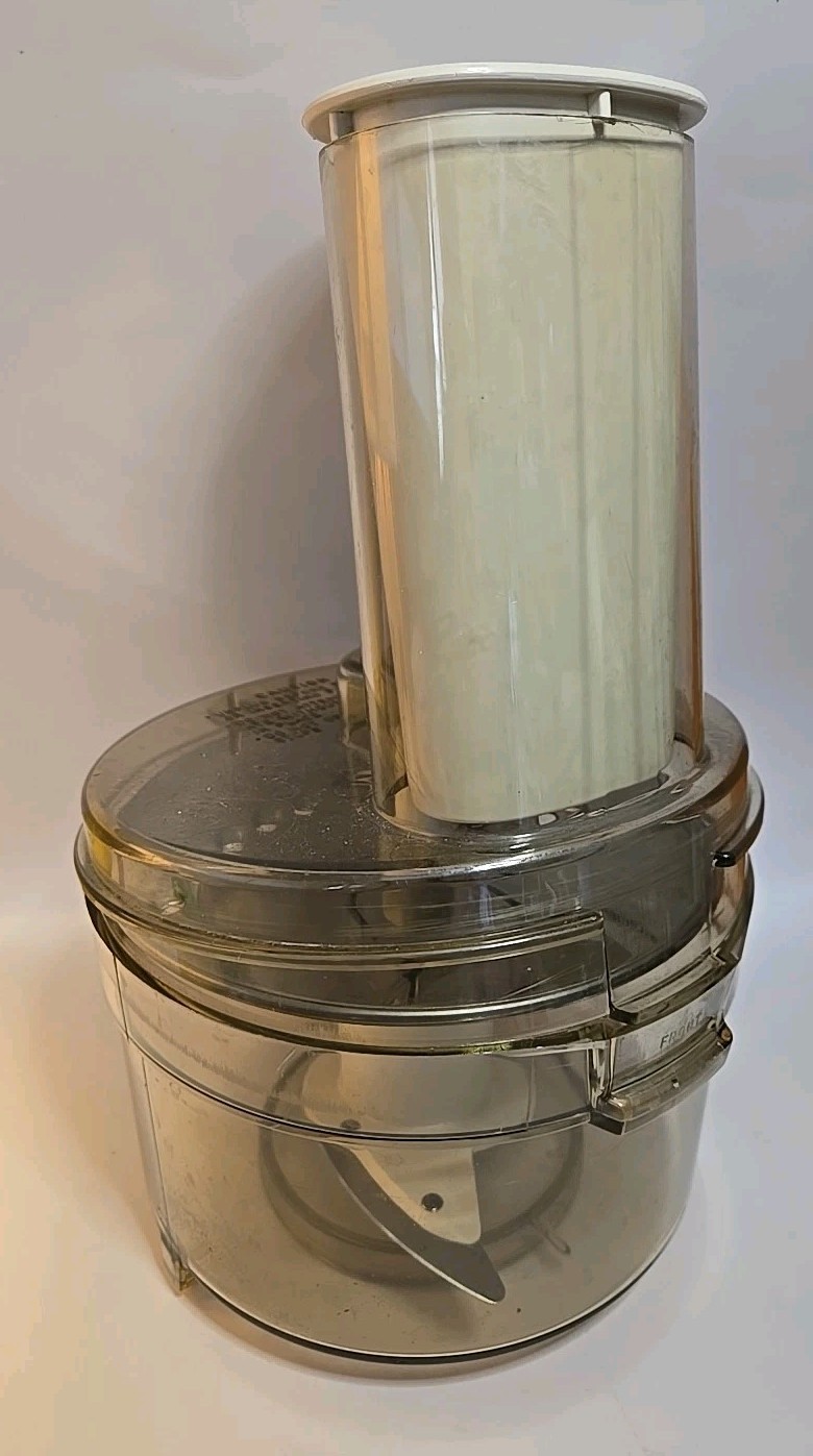 General Electric GE Food Processor Chopper Slicer Shredder D8FP1 VTG with Papers