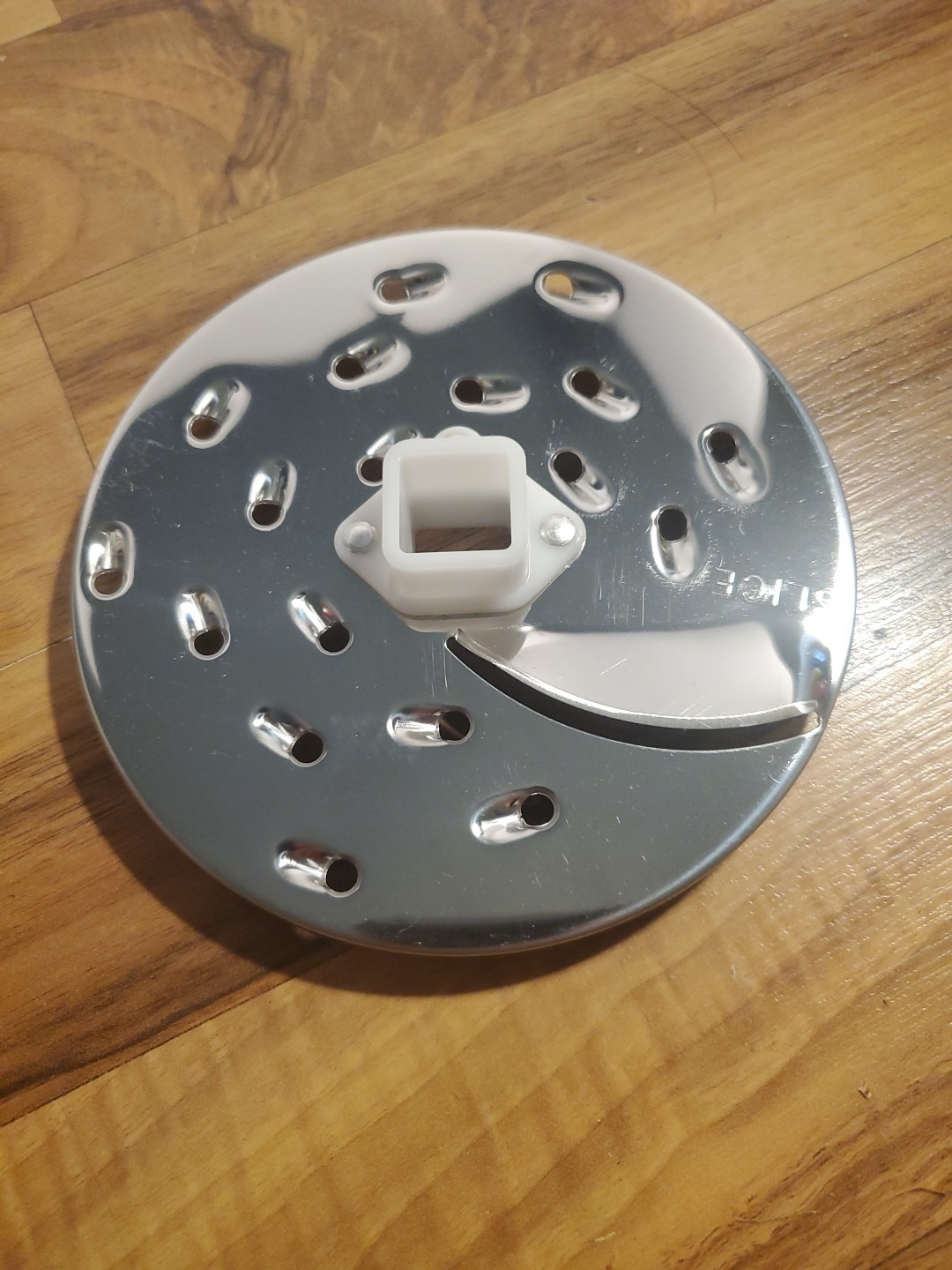 WEST BEND FOOD PROCESSOR 41020 REVERSABLE SLICING SHREDDING Blade Replacement