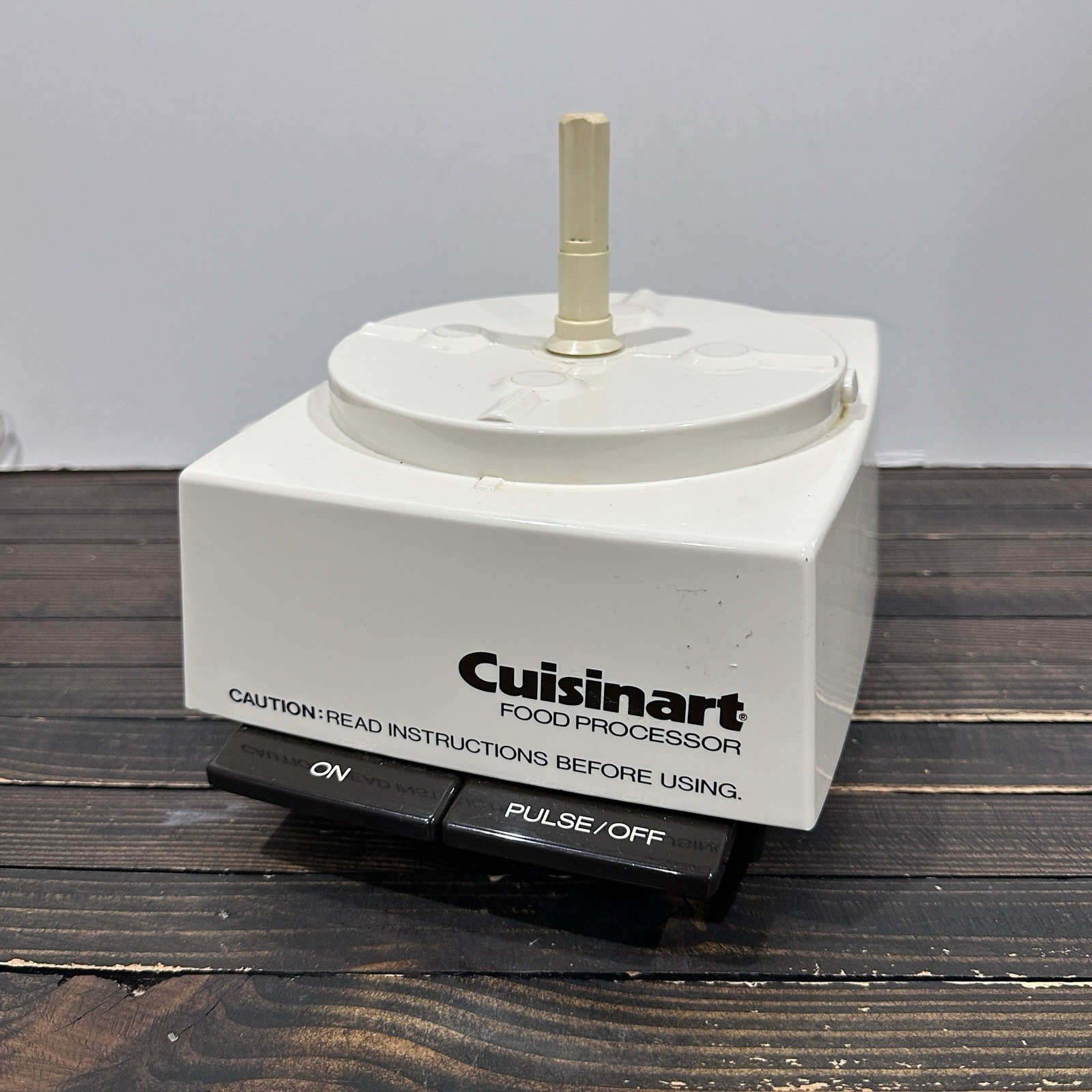 Cuisinart DLC-7E 14 Cup Food Vtg Processor Motor Power Base Only Tested
