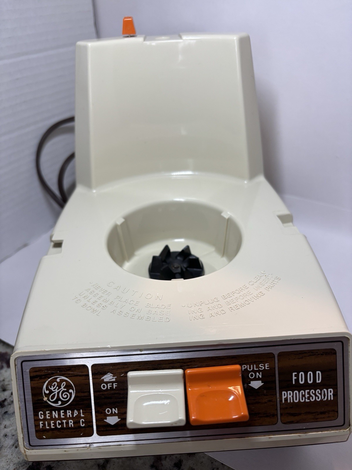 Vintage GE General Electric D4FP1 Food Processor Base Motor Tested Works Clean