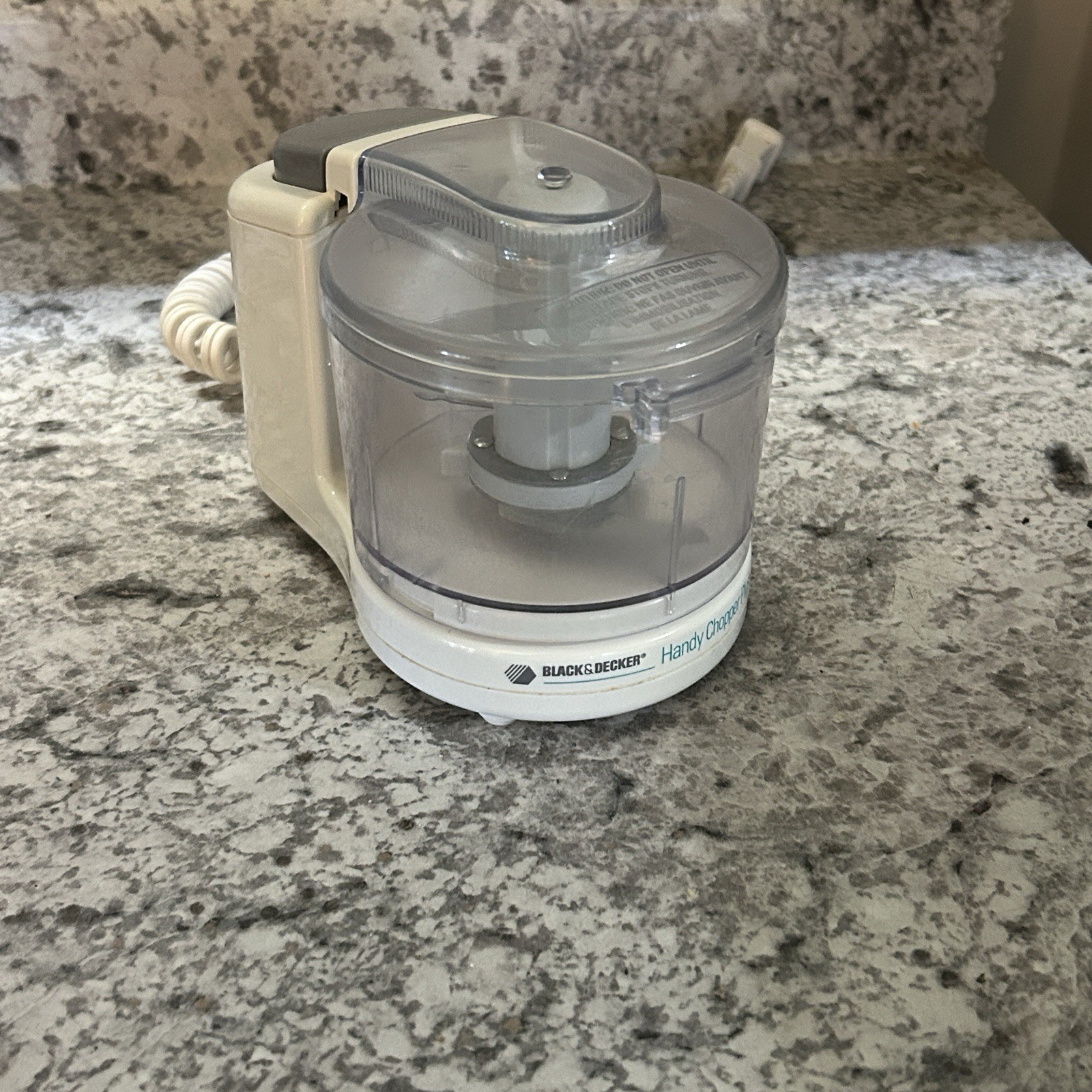 Black & Decker Handy Chopper Plus HC3000 White Countertop Food Processor Tested