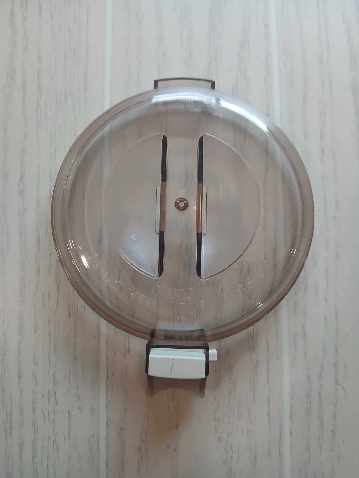 West Bend High Performance Food Processor Work Bowl Lid Part CRACKED BUTTON