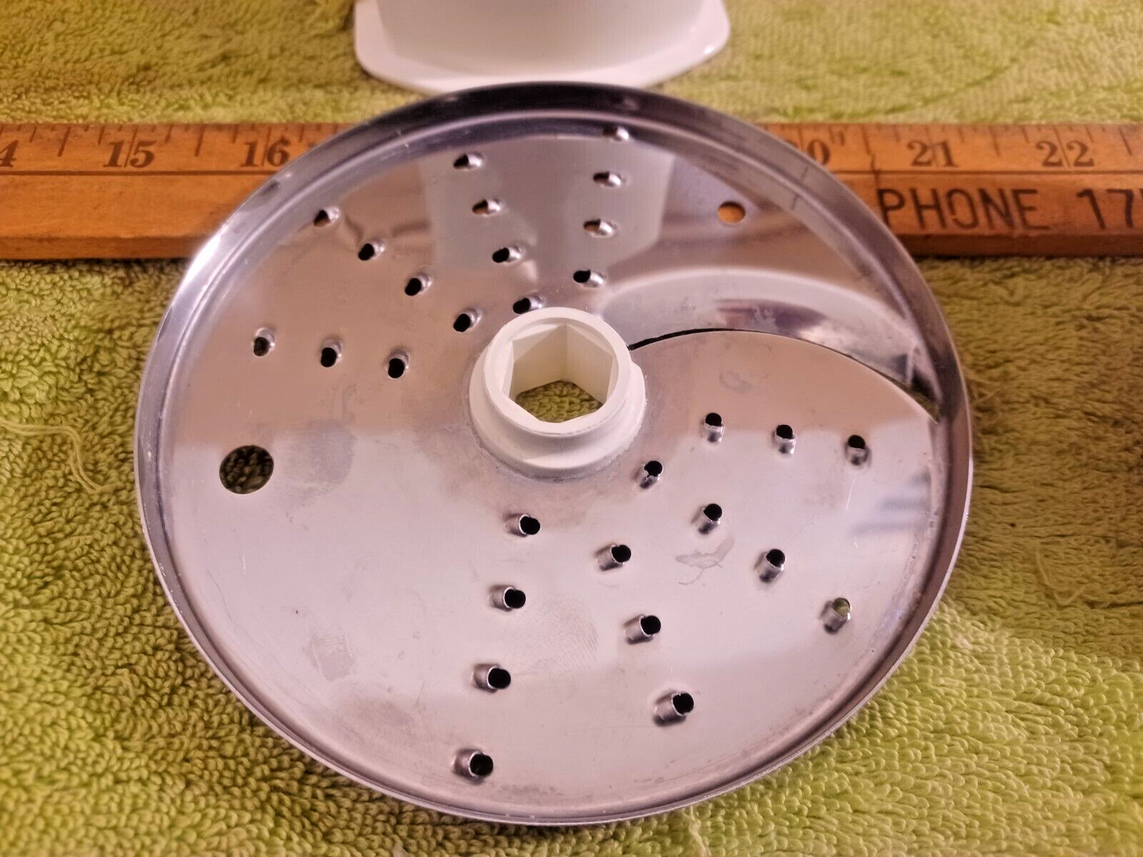 Sunbeam Oskar 14081 Food Processor Replacement Parts Salad Attachment Chute