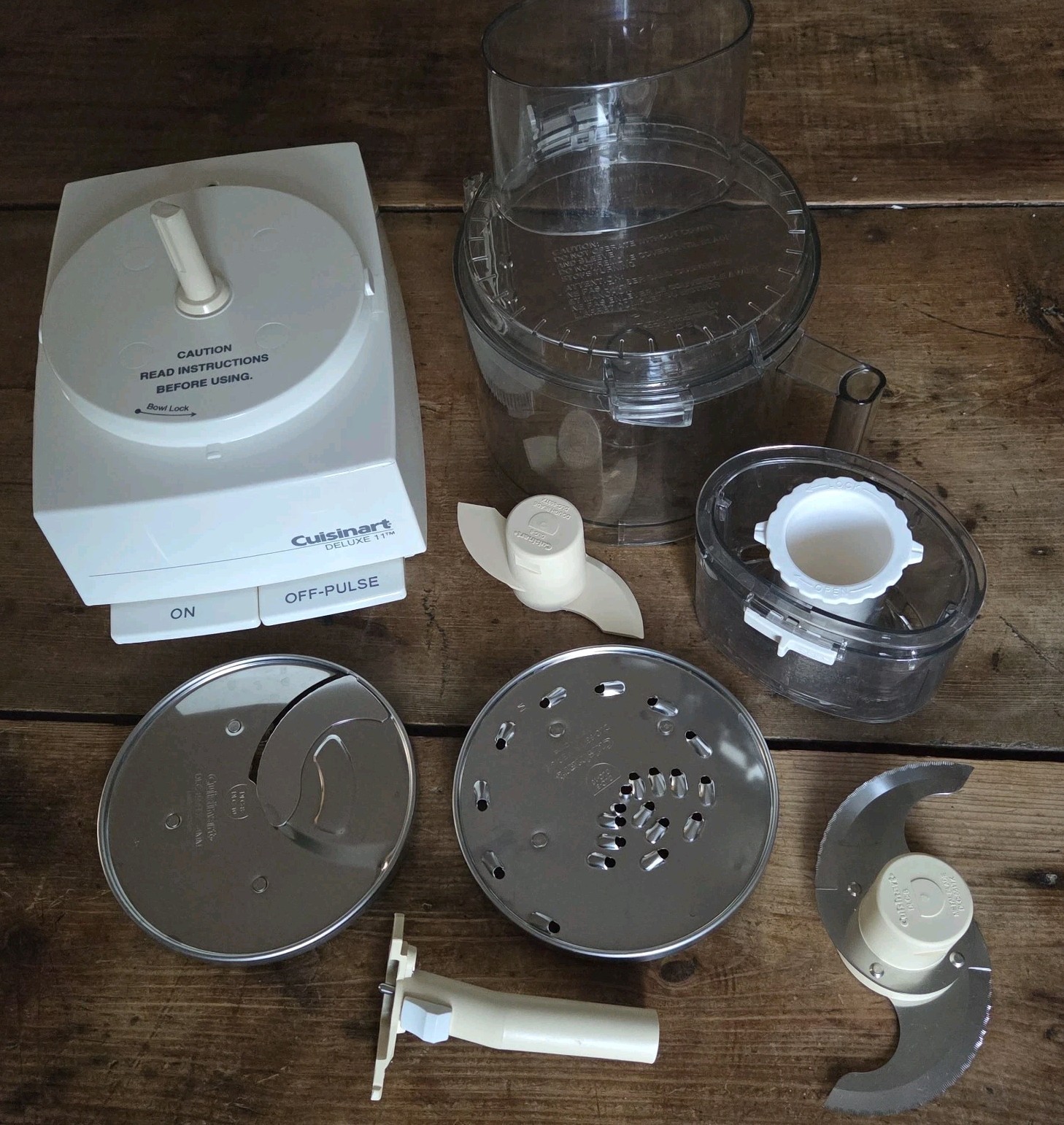 Cuisinart Deluxe 11-Cup Food Processor 11-Cup w/5 Attachments- VG Cond. $15 Ship