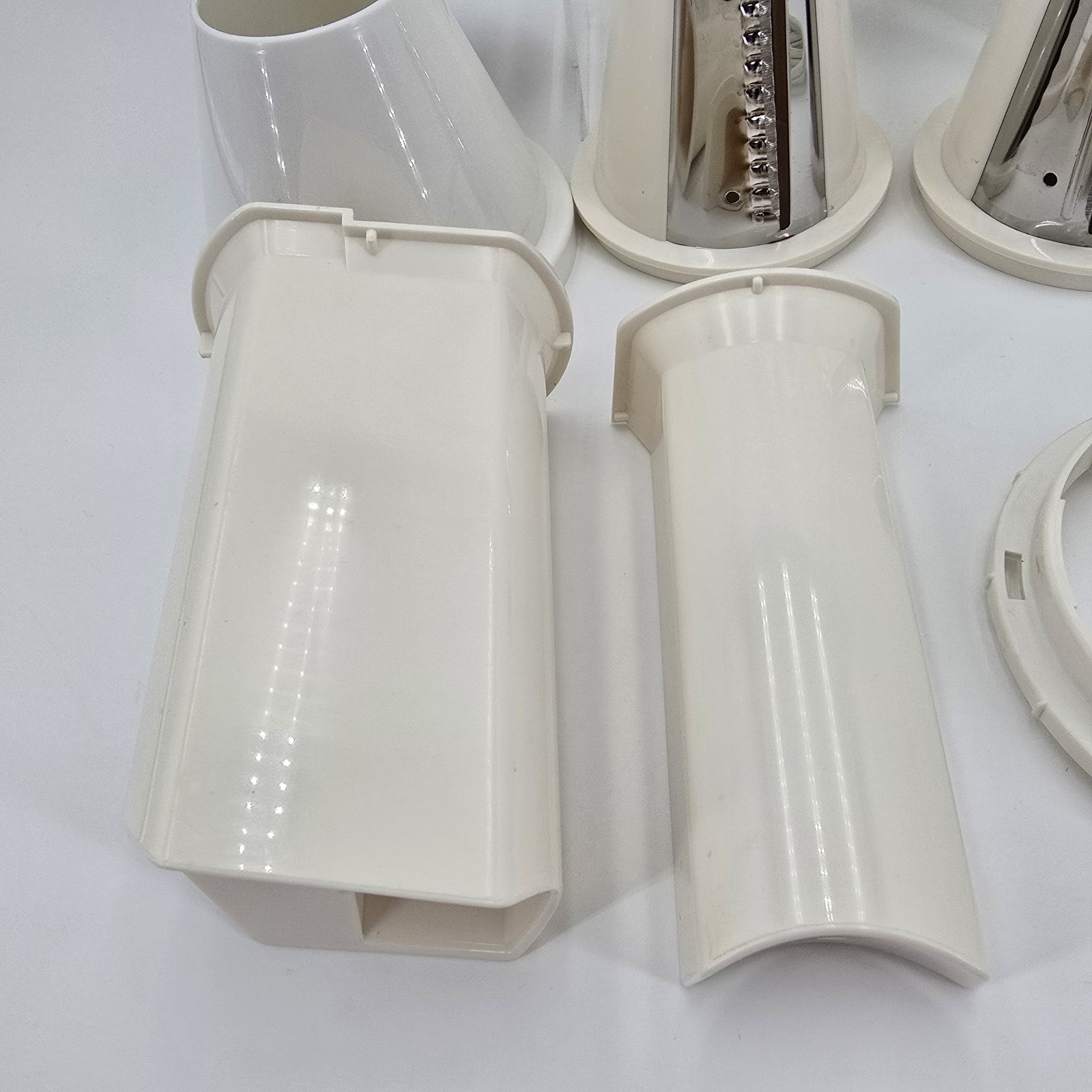Presto Salad Shooter Professional Slicer Shredder Food Processor 5 Blade White