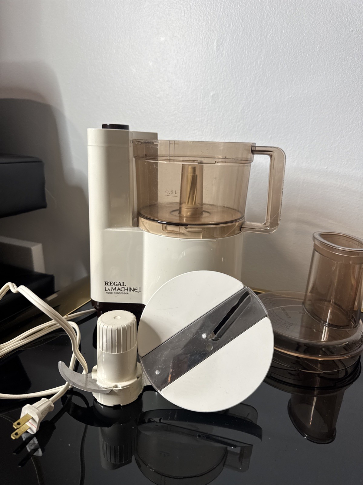 Regal La Machine 1 Full Size Food Processor Model V813 White Made in USA Tested