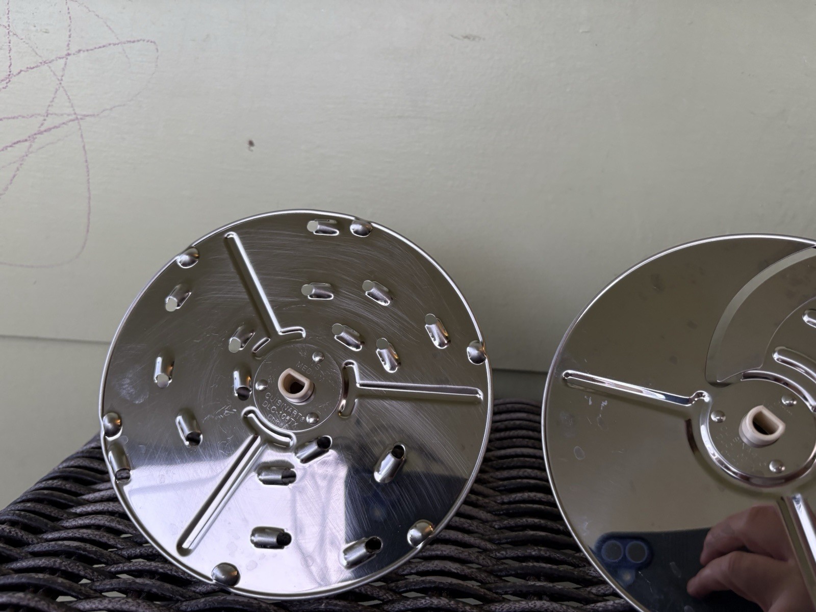 Two Cuisinart Discs for DLC-5 Food Processor DLC-108TX Shred DLC-103TX 3mm Slice