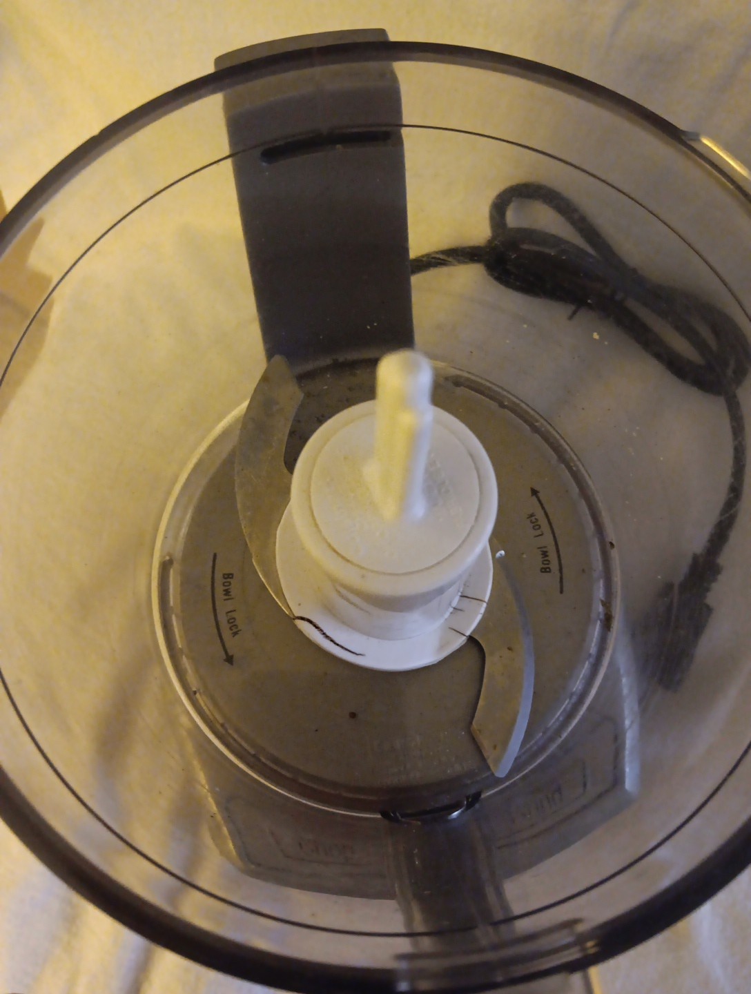 Cuisinart Elite Collection 4-Cup ChopperGrinder Food Processor. READ DESCRIPTION