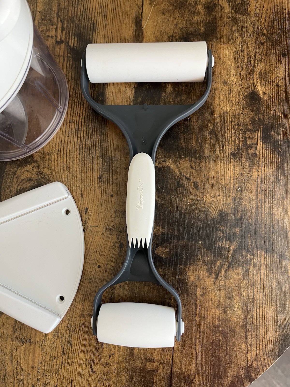 Pampered Chef 2581 Manual Food Processor w/ Shears, Can Opener, Rolling Pin