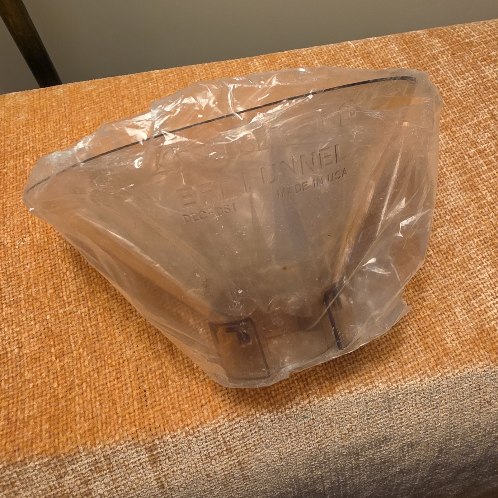 Cuisinart DLC-7 DLC-8 Processor Accessory FUNNEL FOR EXPANDED FEED TUBE DLC-051
