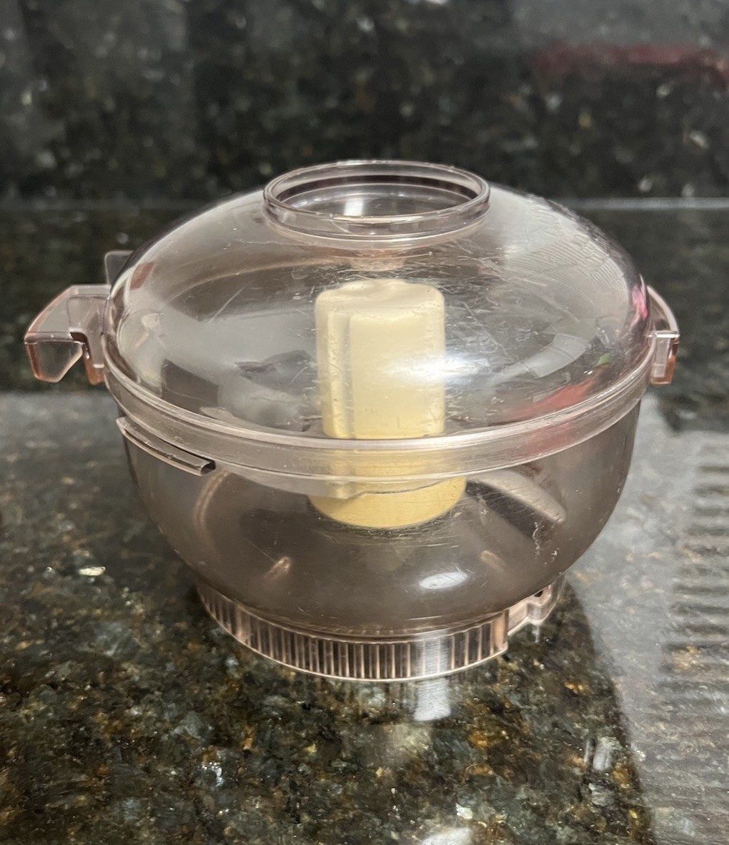 Sunbeam Oskar 14081 Processor Chopper Bowl W/ Lid & Blade Replacement Excellent!