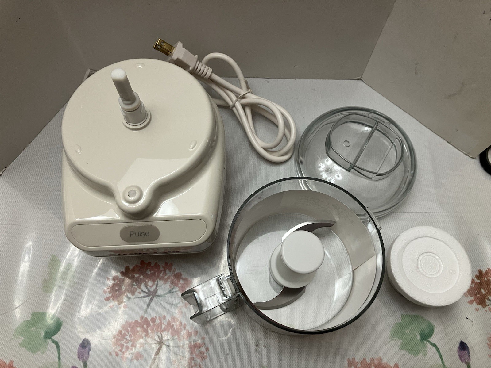 KitchenAid Chef’s Chopper KFC3100BI Cream One Touch Pulse 3 Cups Food Processor
