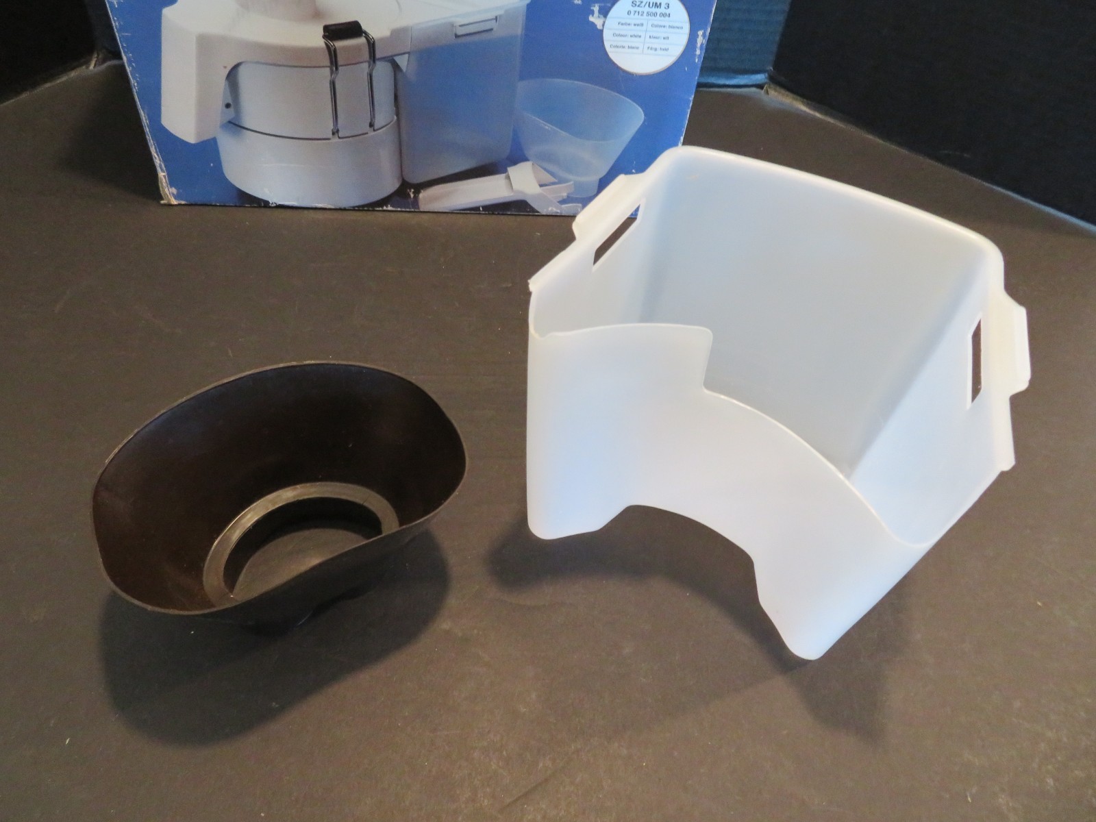 Bosch Centrifugal Juice Extractor Attachment for UM3 Universal Mixer