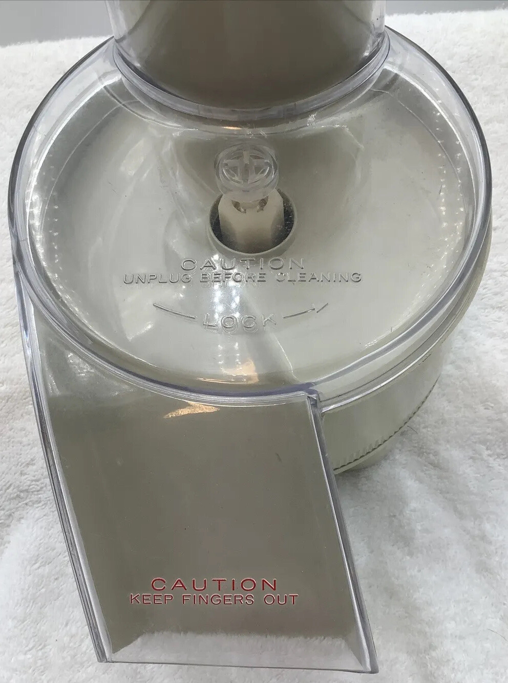 OSTER KITCHEN CENTER REGENCY SALAD SHOOTER BASE DISC CHUTE FOOD PROCESSOR
