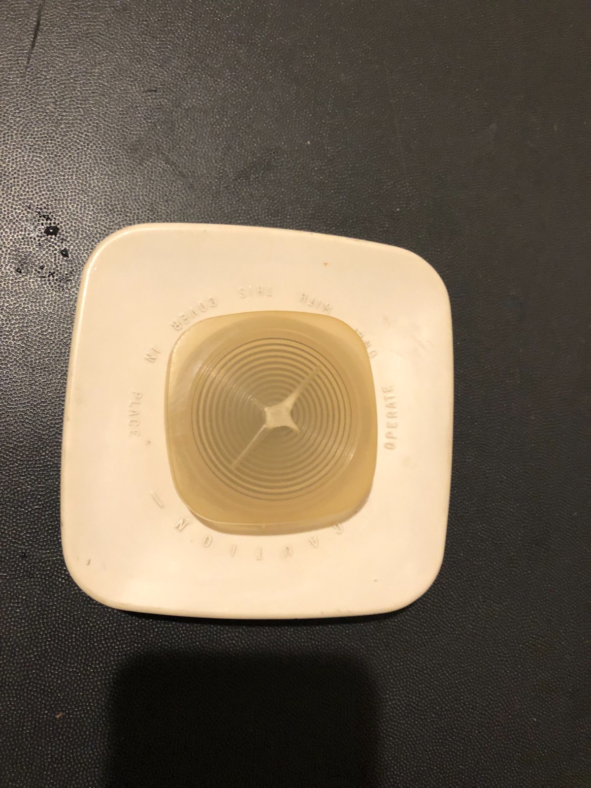 Oster Regency Kitchen Center OEM Part 5 Cup Square Glass Blender Rubber Jar Lid