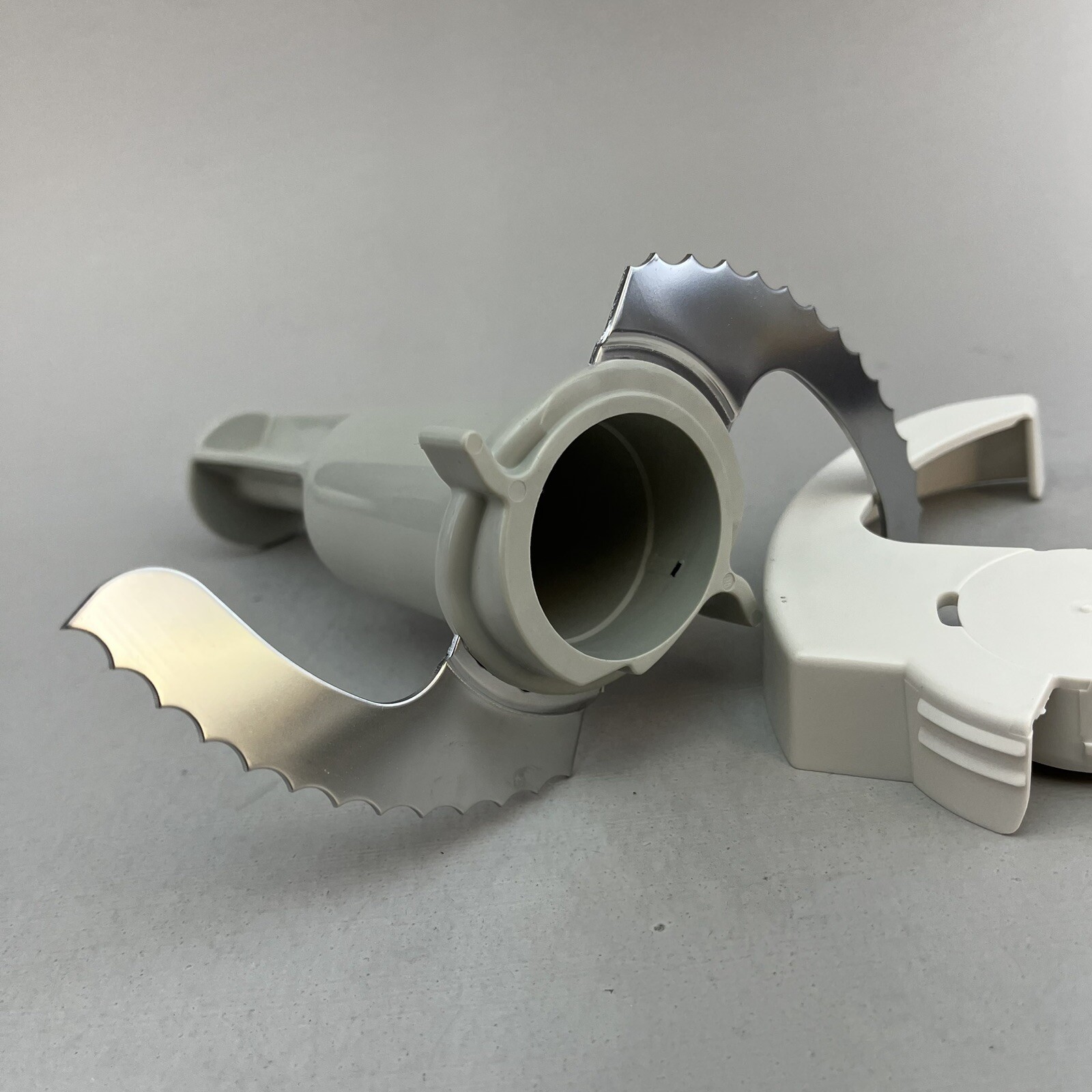 Braun Combimax Food Processor Replacement Chopping Blade With Cover Serrated