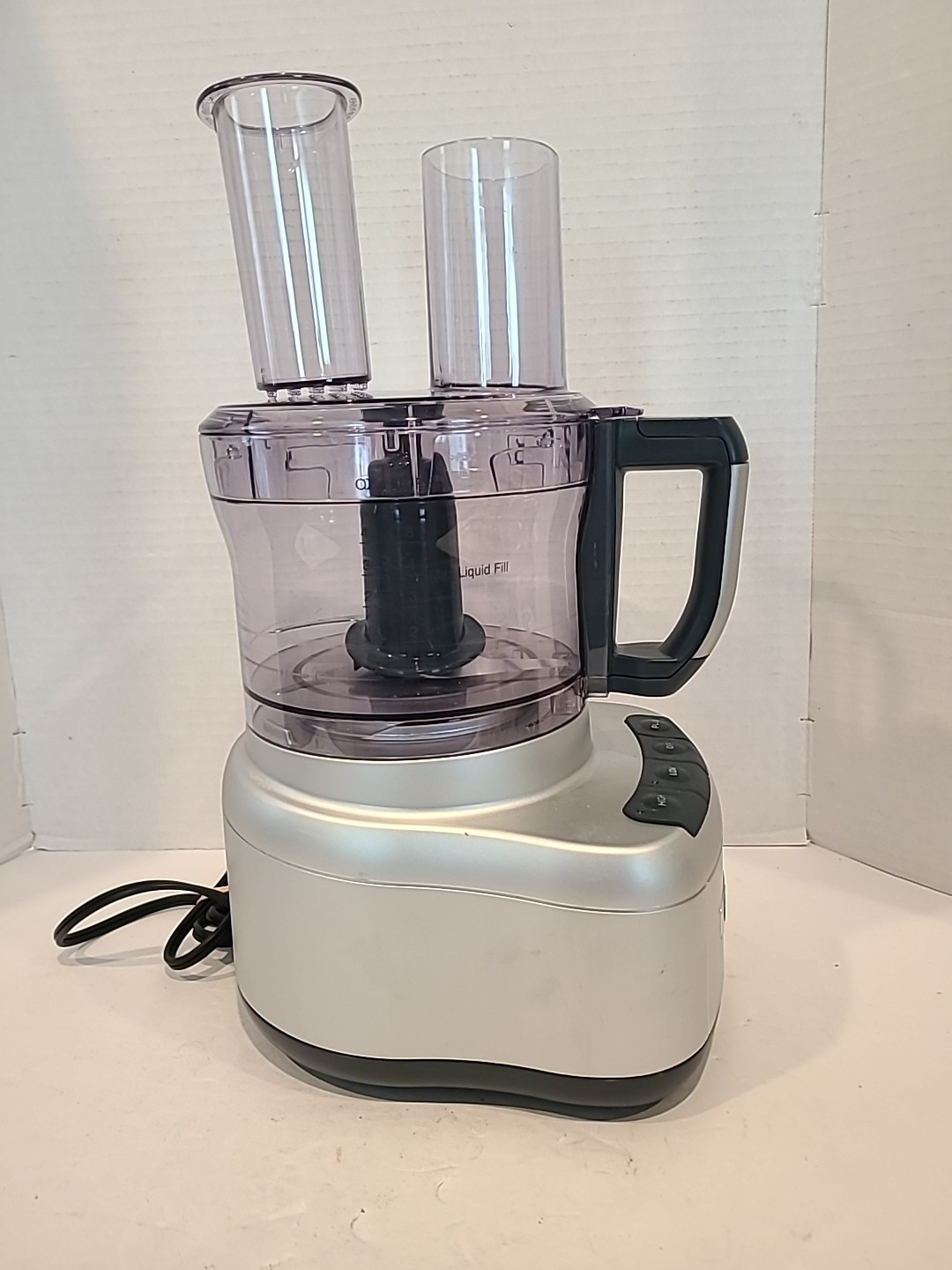 Cuisinart 8 Cup Food Processor, 350-Watt Motor, 120 V, Gunmetal, FP-8GMP1 Tested
