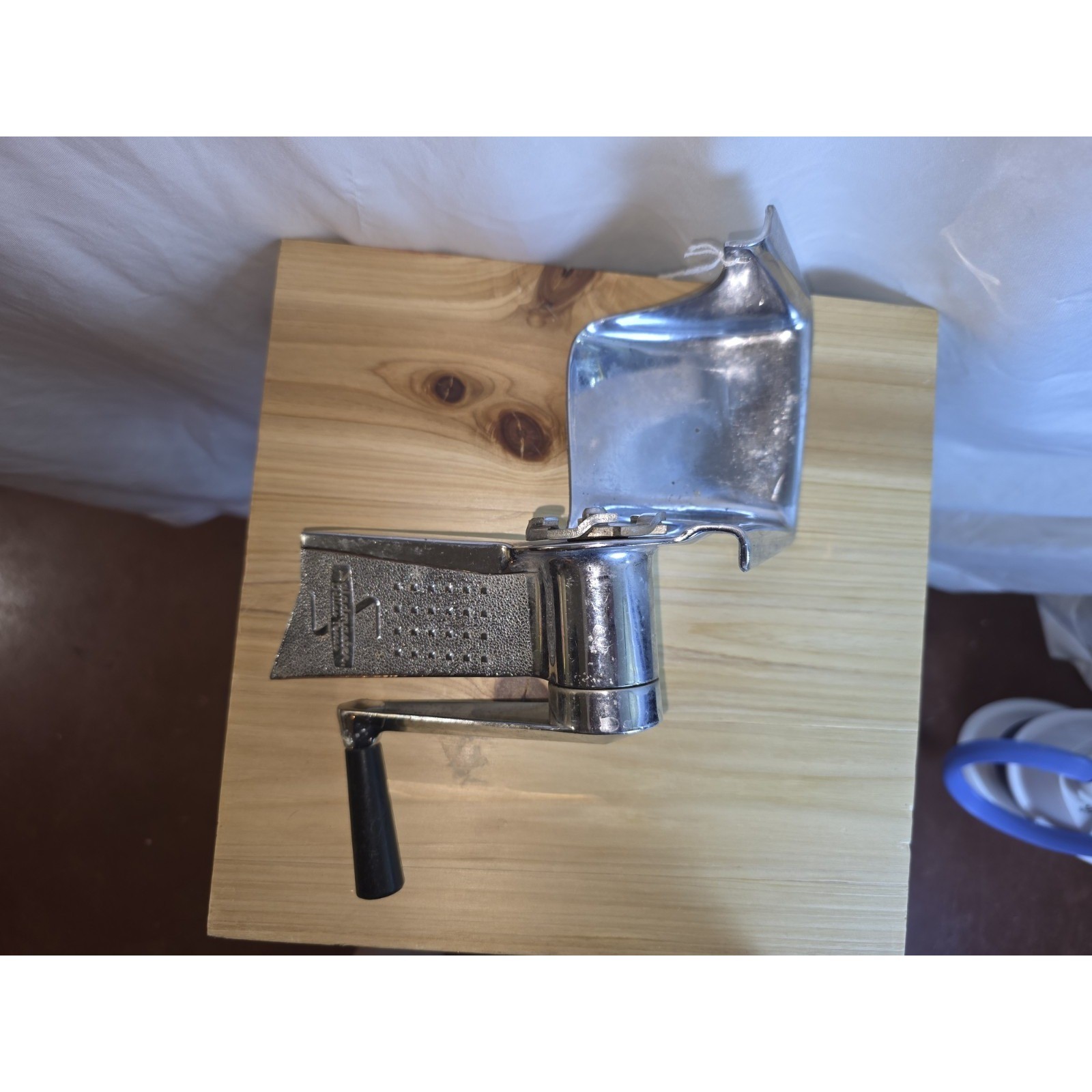 Vintage SALADMASTER FOOD PROCESSOR Replacement Chrome Hand Crank Drive Unit Only