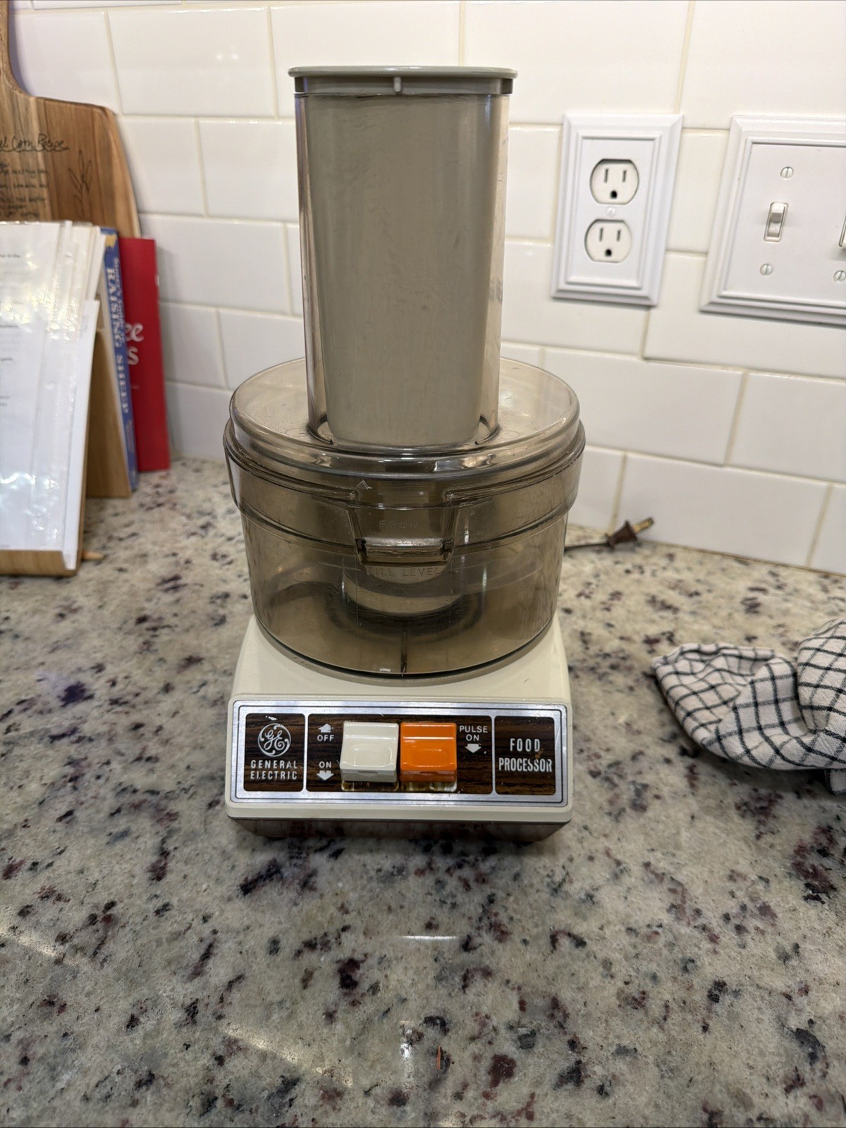 Vtg General Electric D1-4200 Full Capacity Food Processor Exclnt Condition video