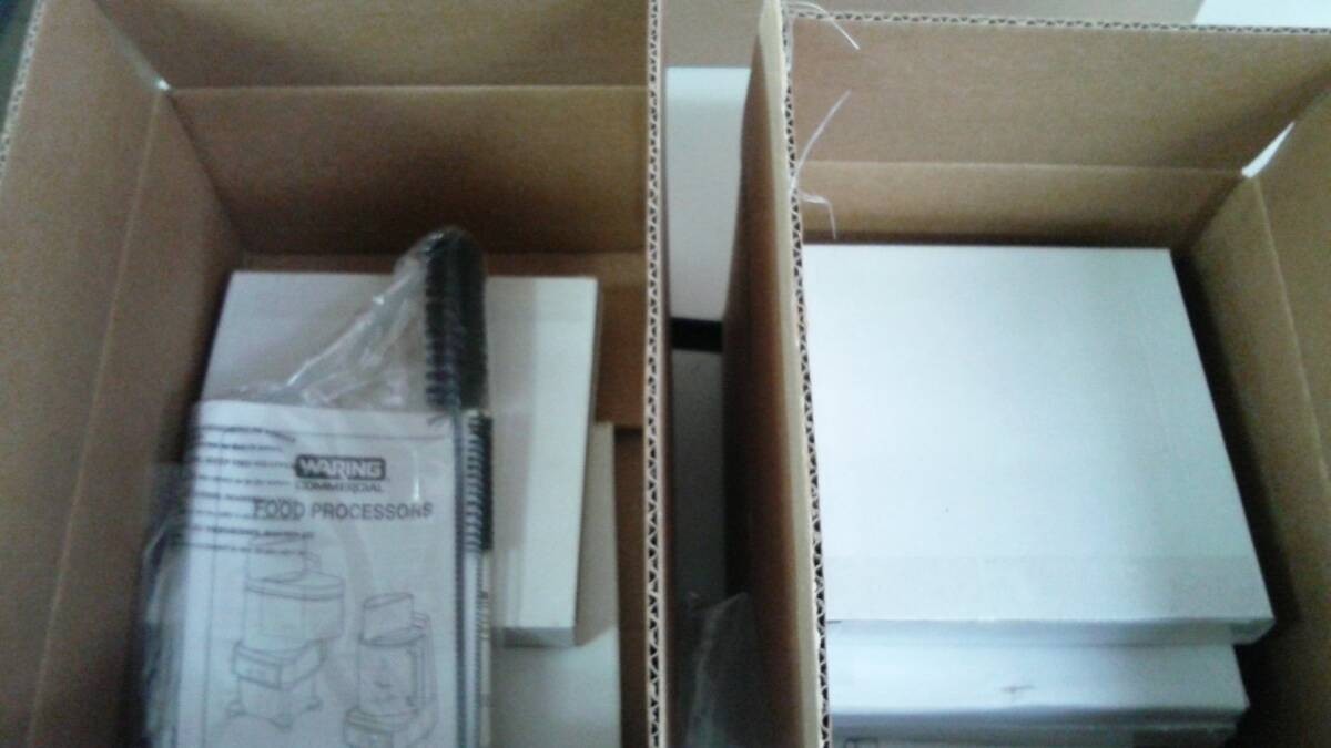 NEW CUISINART WARING 32FP20 FP2200 COMMERCIAL FOOD PROCESSOR 120V BARE UNIT