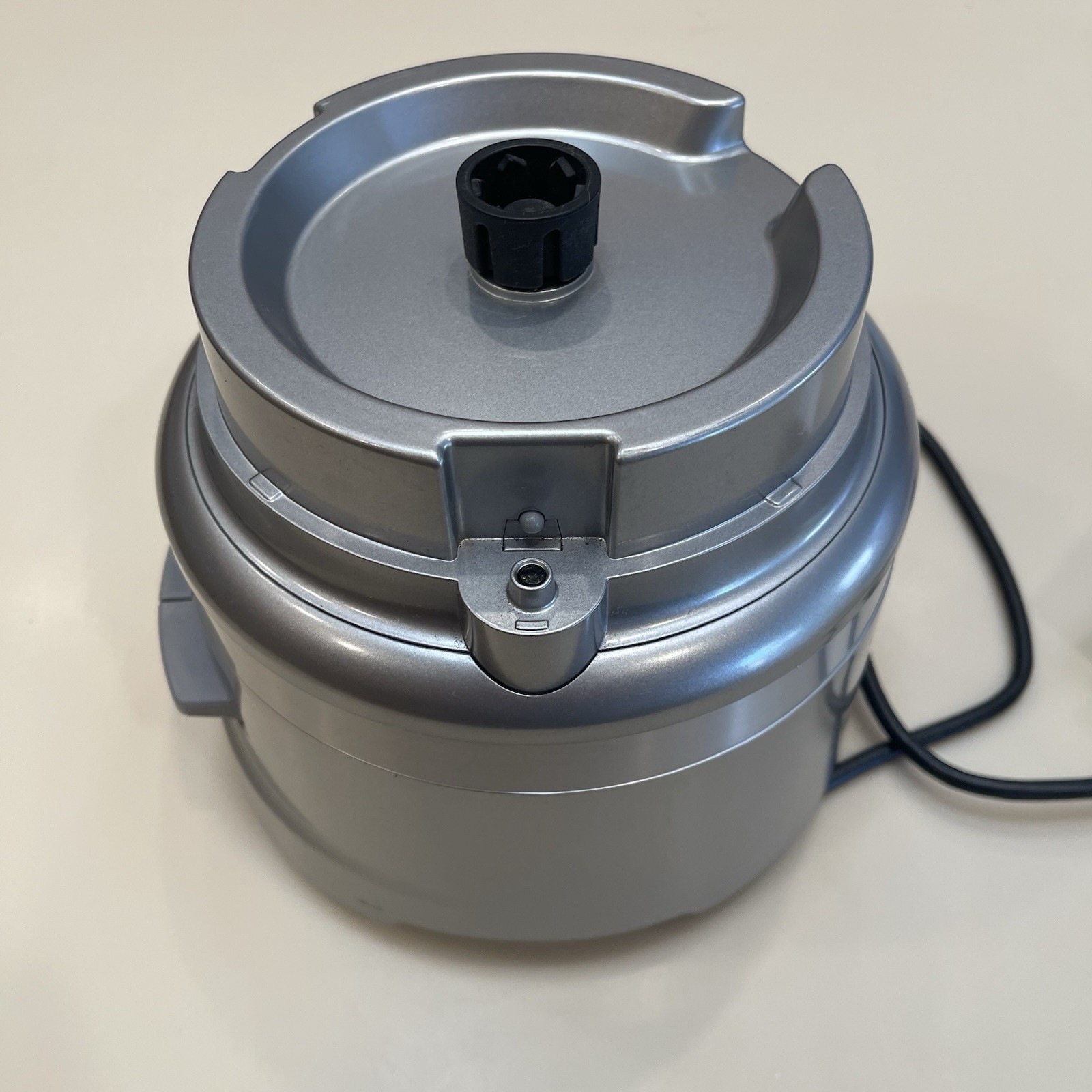 KitchenAid KFP0919CU 9 Cup Plus Food Processor – Contour Silver Motor Base Only