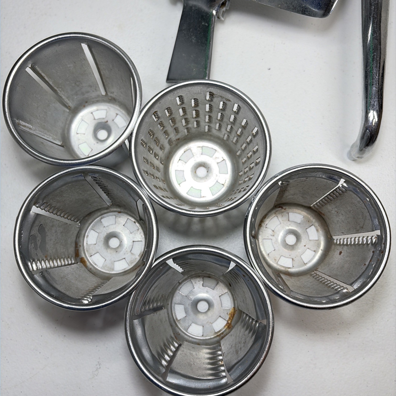 Saladmaster Vtg Manual Food Processor Hand Crank Chopper Shredder Slicer 5 Cones
