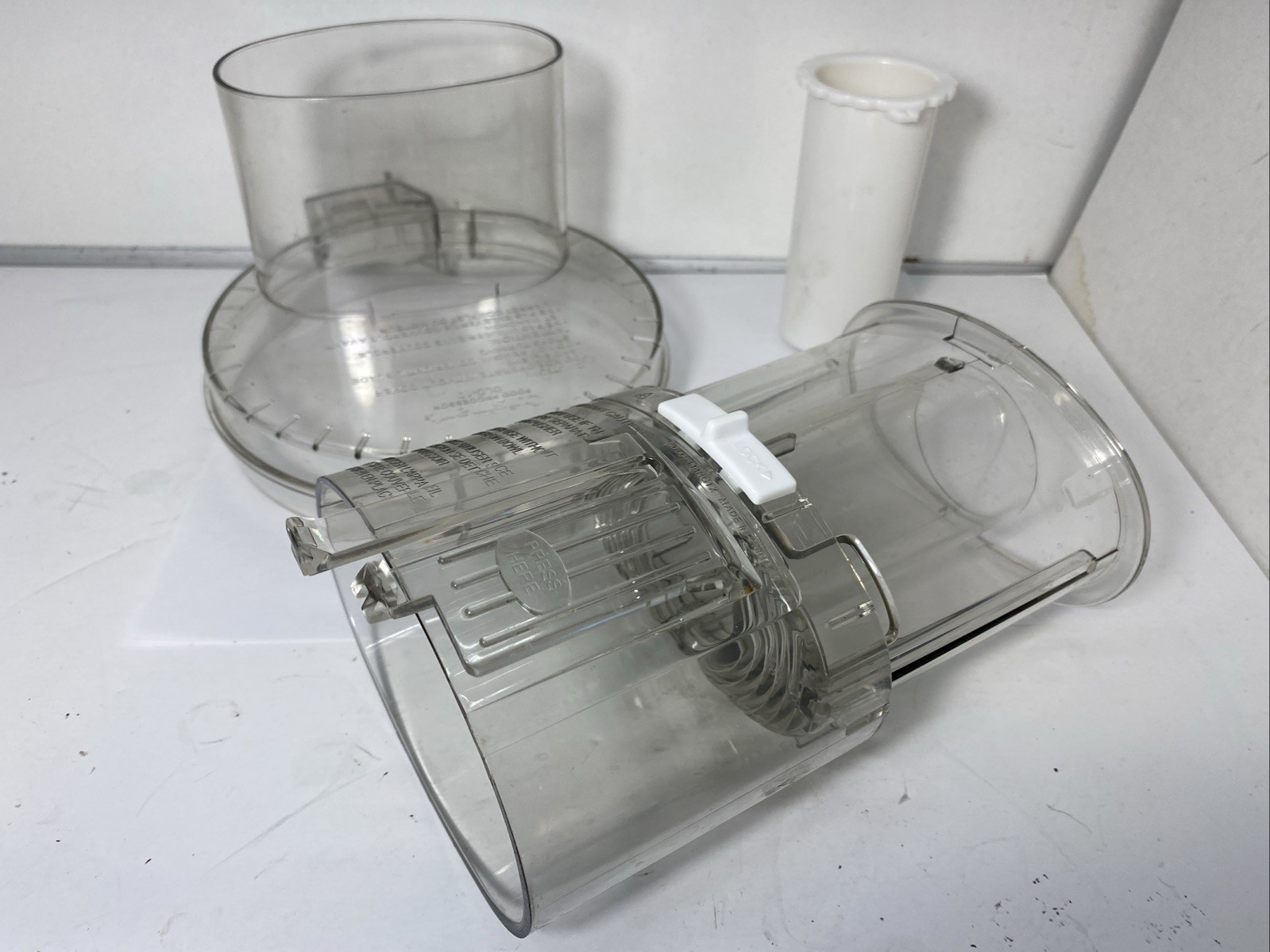Cuisinart Pro Classic DLC-10S TX Food Processor Chute & Pusher DLC-118BGTX