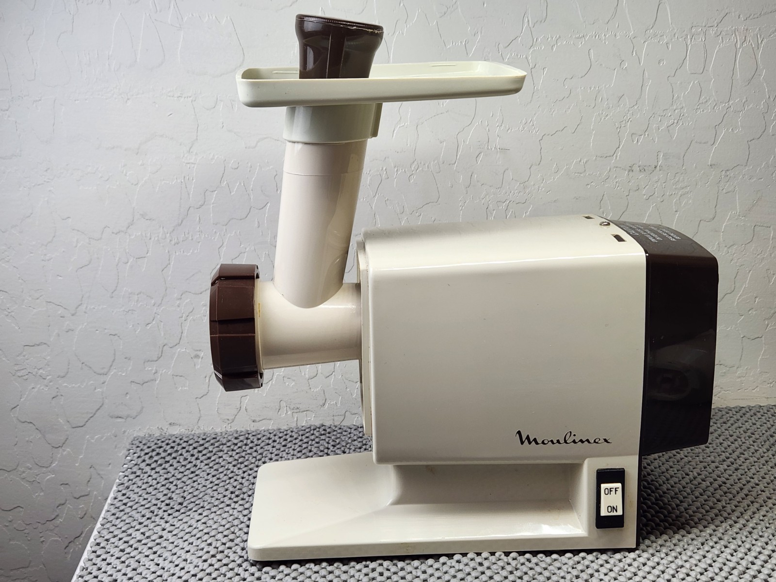 Moulinex Food Processor Model 252 The Kitchen Works Made In France Tested/Works