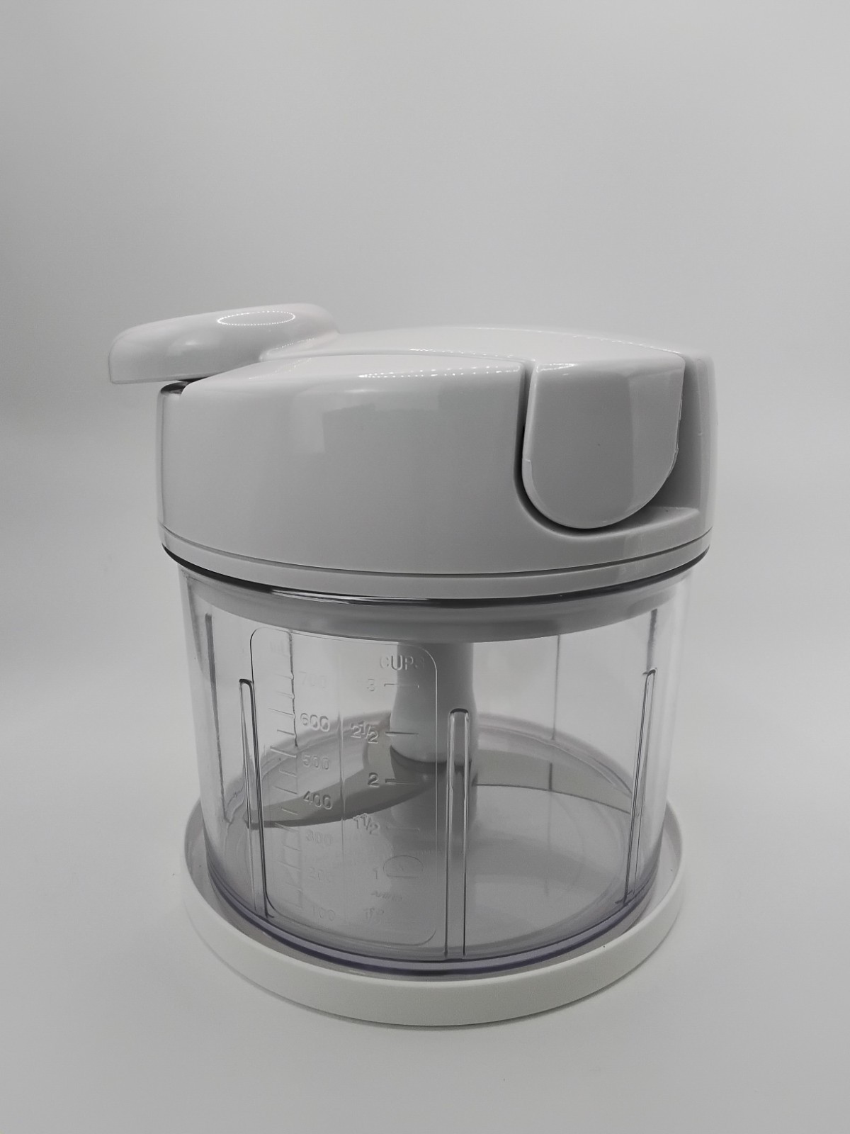 The Pampered Chef Manual Food Processor Item 2581 Chopper 3 cups 5.5″