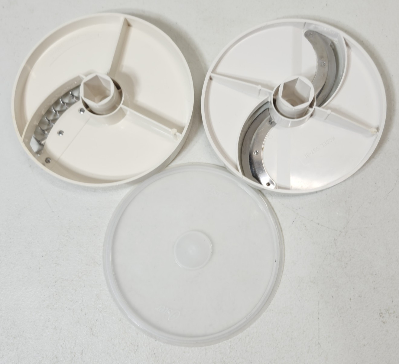 Oster Kitchen Center Shredding Disc 937-85 Disc 937-81