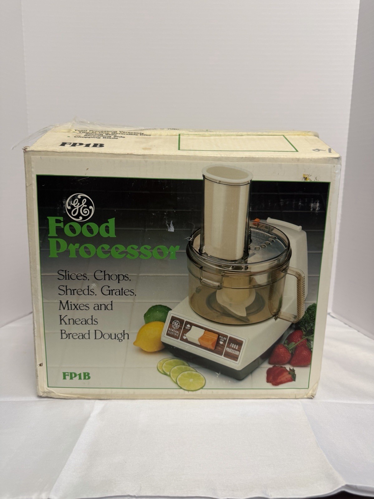 NEW UNUSED GE Food Processor Model FP1B Vintage General Electric