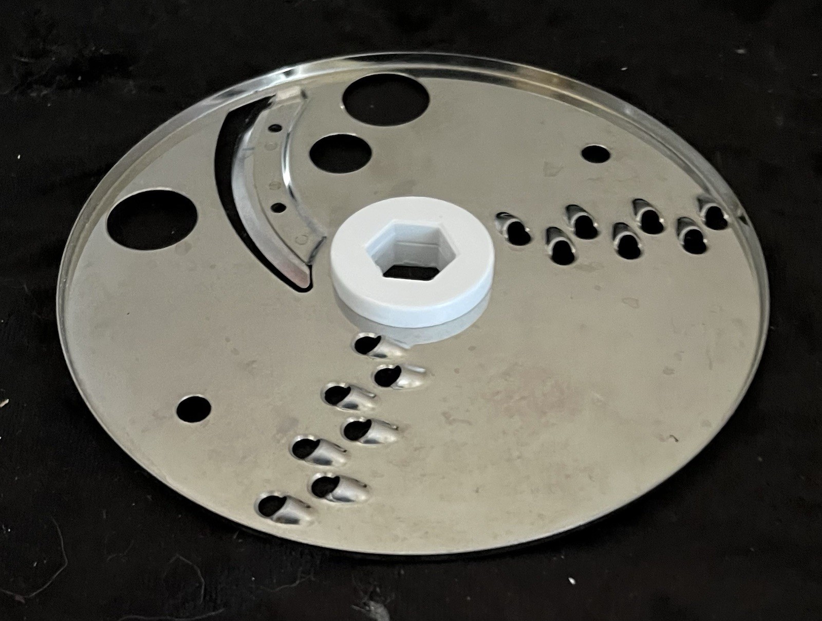 Hamilton Beach Food Processor FP02 70100 Replacement Part: SHRED / SLICE DISC