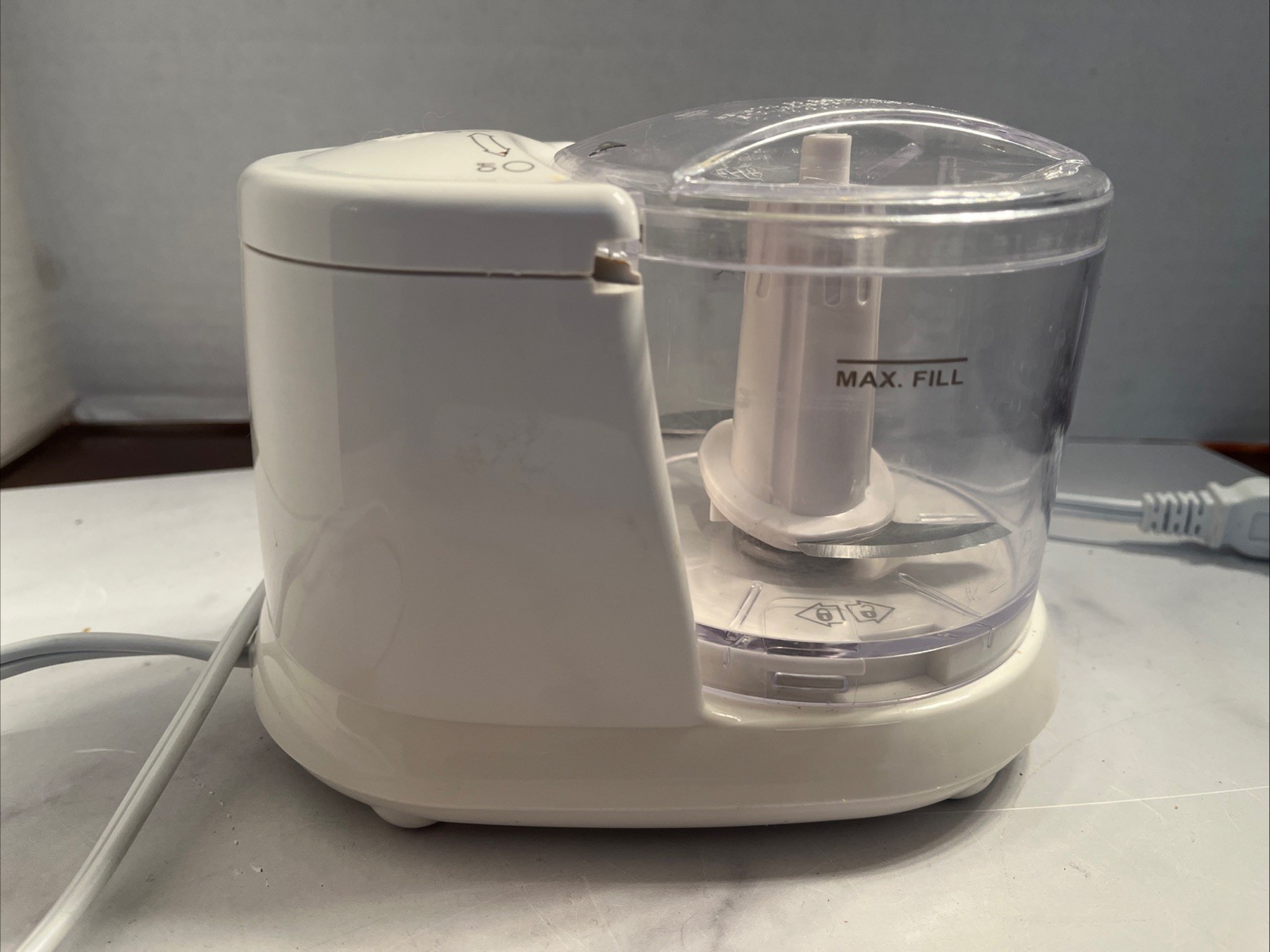 Proctor Silex 1.5-Cup Capacity Corded Compact Food Chopper White 72500R