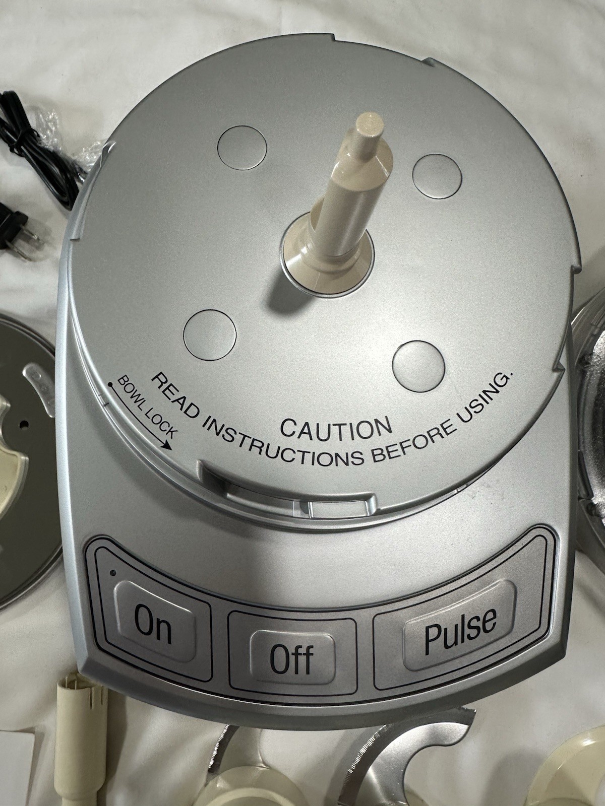 Cuisinart FP-12DC Elite Collection 12-Cup Food Processor. NEW