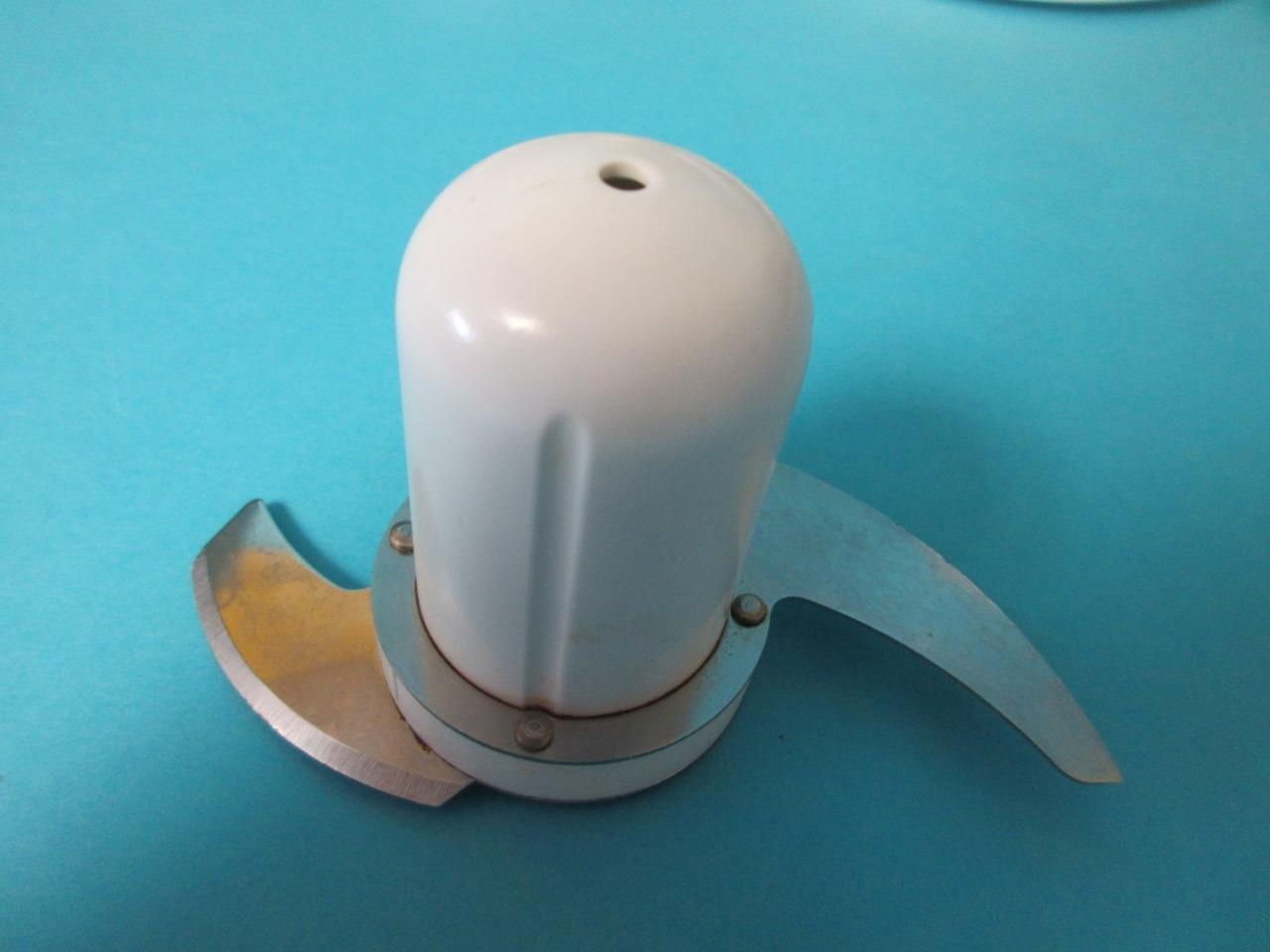 VINTAGE OSTER KITCHEN CENTER 10 SPEED MIXER BLENDER FOOD PROCESSOR W/4 BLADES