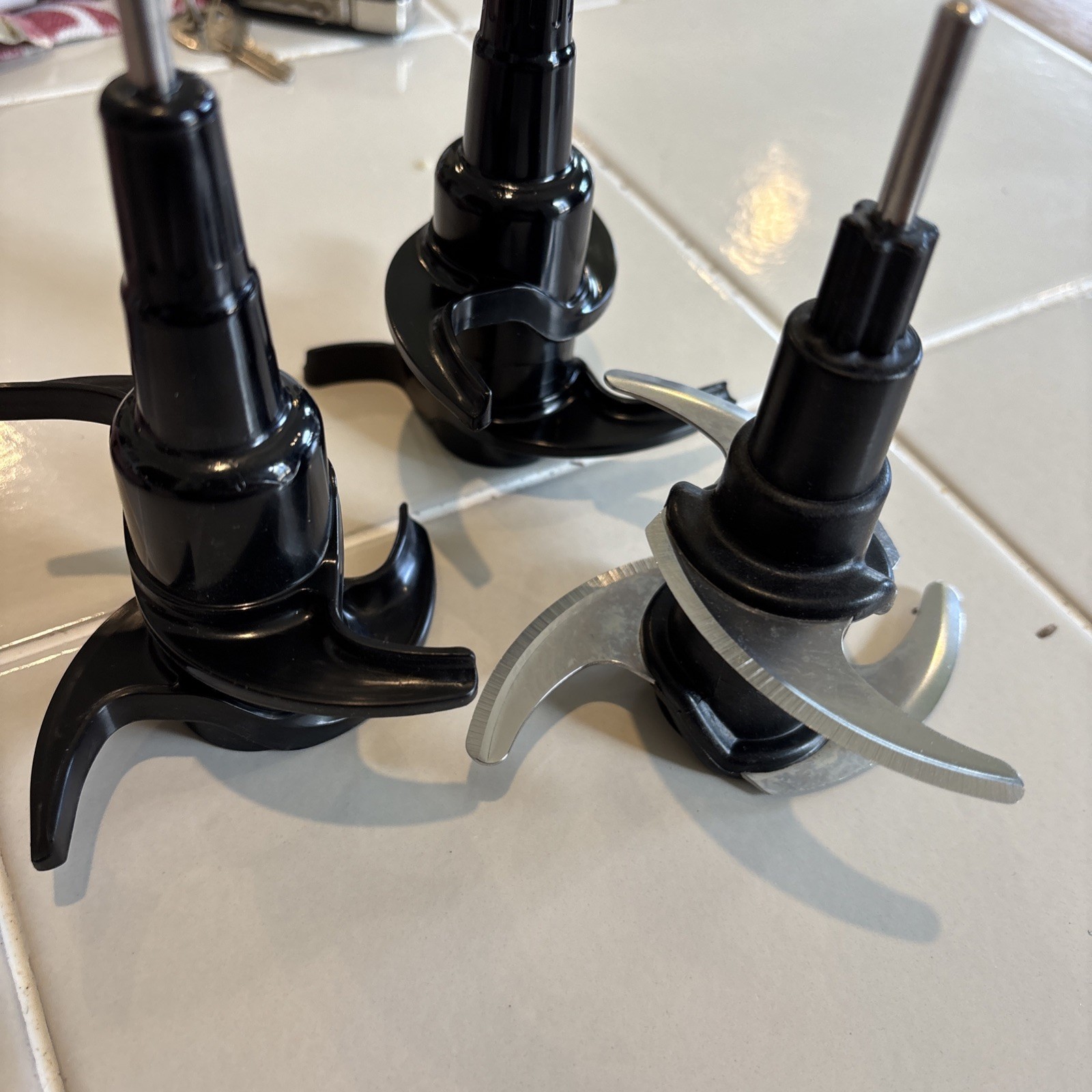Ninja Food processor blades, 2 plastic, 1 with metal blades