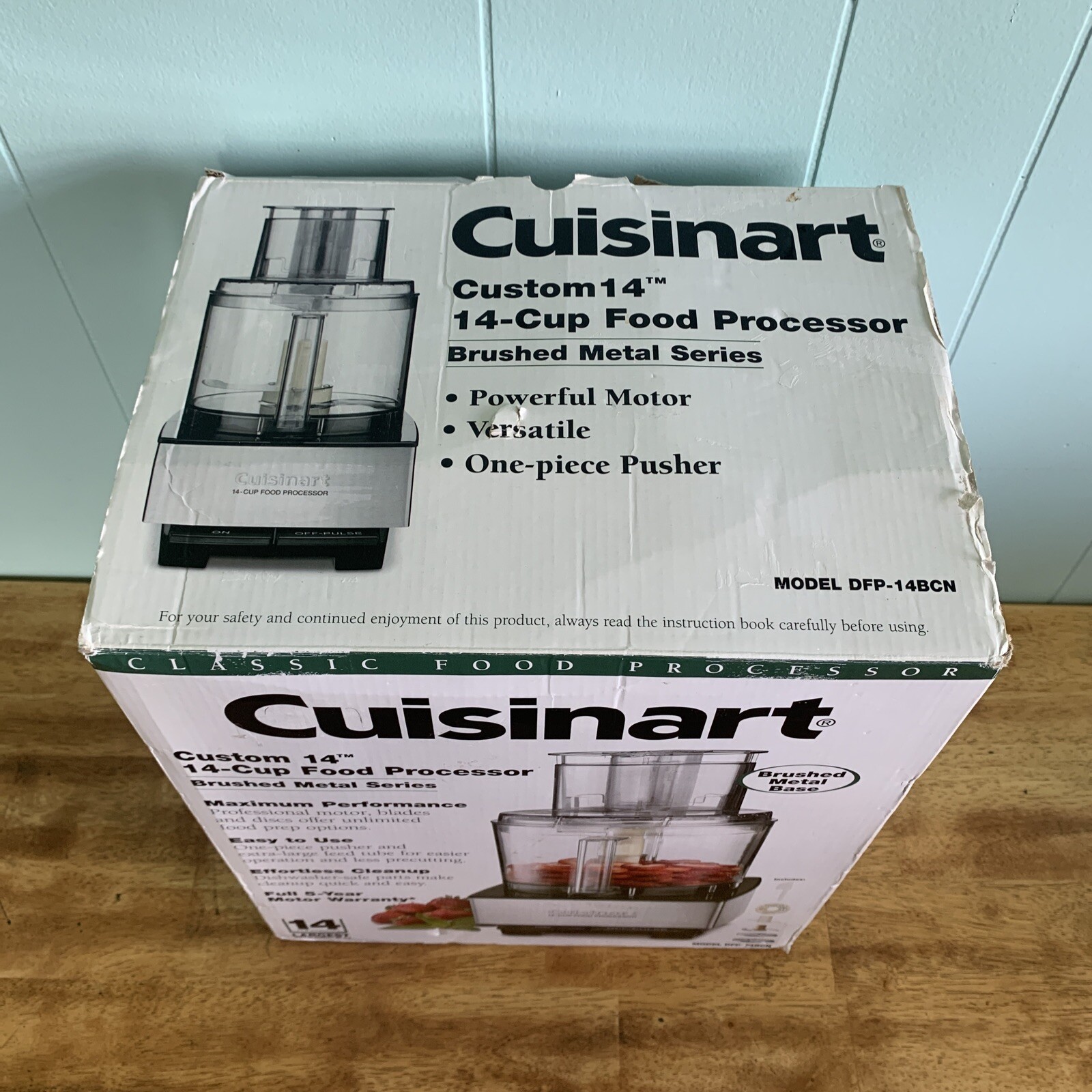 Cuisinart 14-Cup Food Processor Model DFP-14BCN (Type 33) & Attachments WORKING