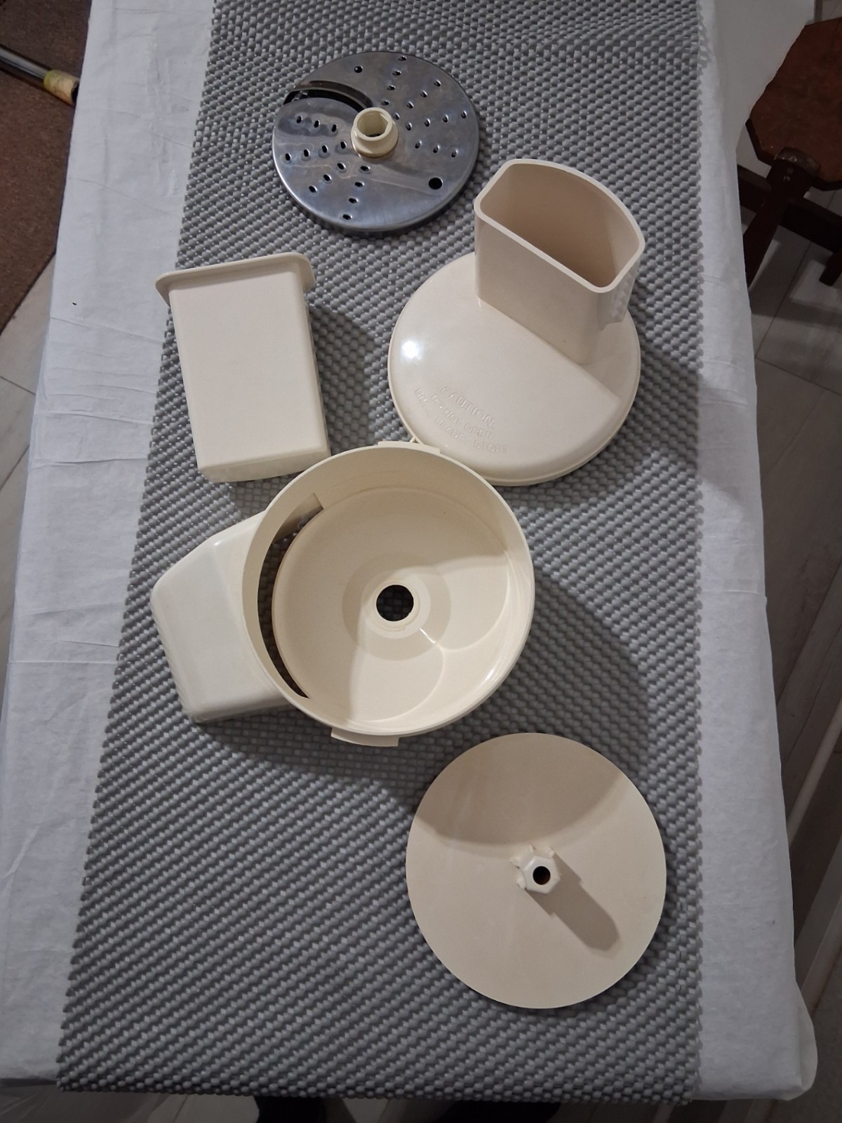 OEM Sunbeam Oskar 14081 Food Processor 5Pcs Chute, Pusher, Feed Tube, 2 Discs