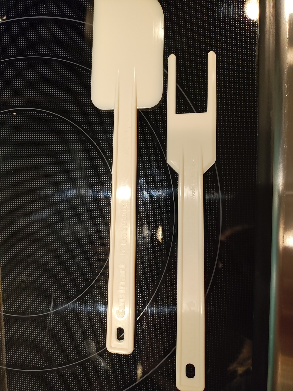 Cuisinart Food Processor Nylon Spatula & Spatula/Blade Reamer