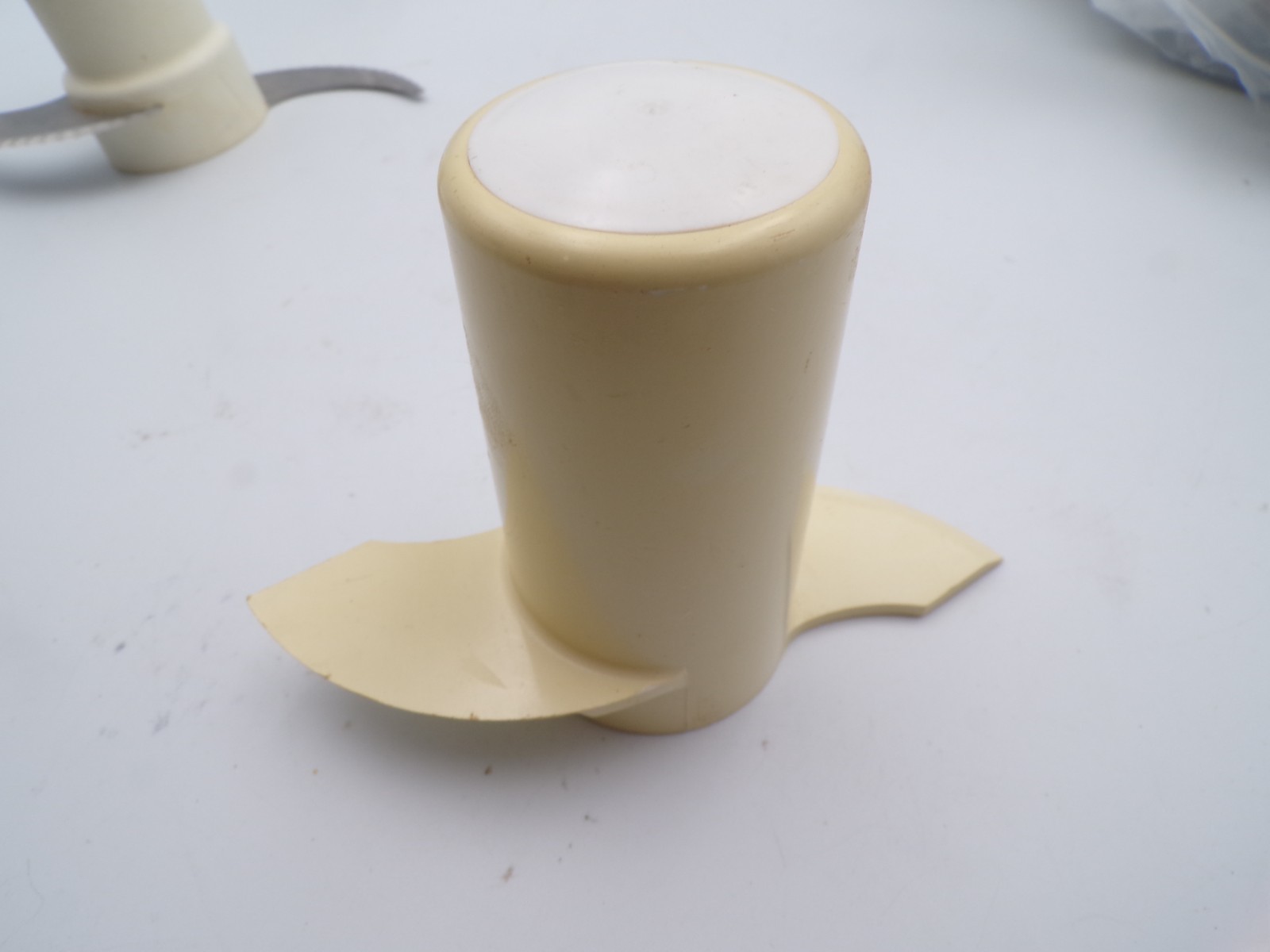 KitchenAid KFP670 Food Processor Chopper Blade Small & Large + Dough Blade Lot