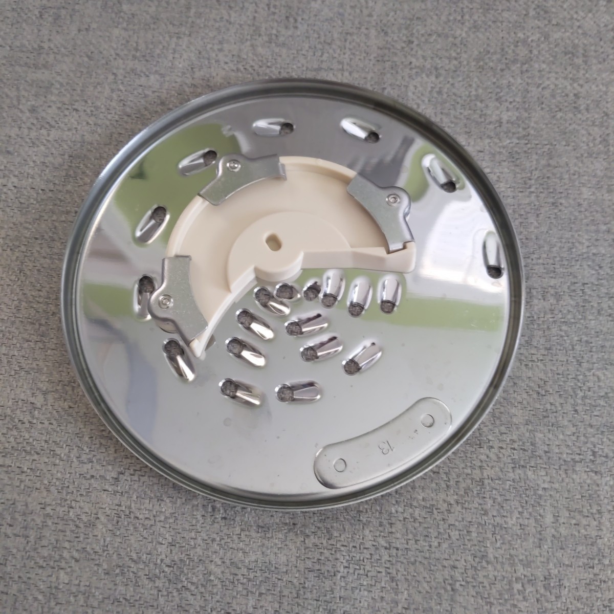 Cuisinart DLC-8 DLC-10 Replacement Parts Blades Slicing Discs Stem Dough Blade