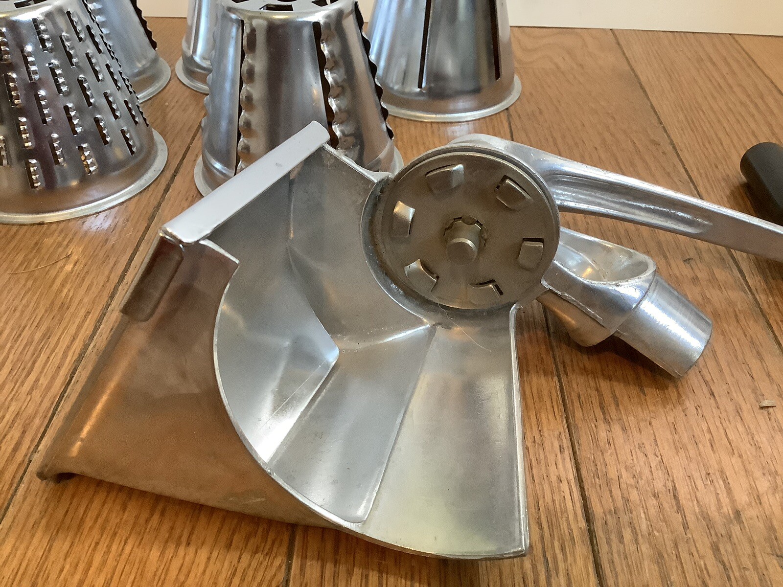 Vintage Manual Food Processor Machine 5 Cones Blades Stainless No Base