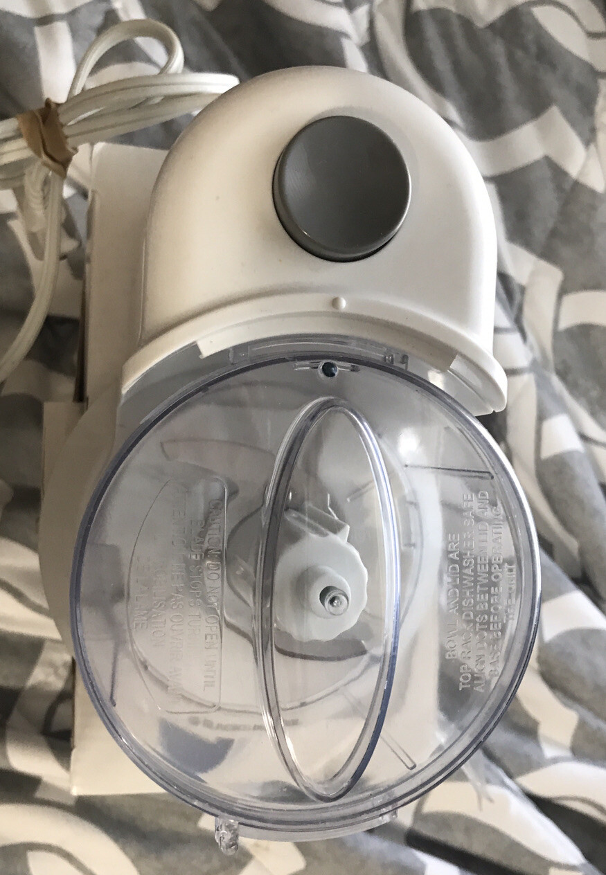 White BLACK+DECKER One-Touch Chopper 1.5 Cup Capacity Food Processor