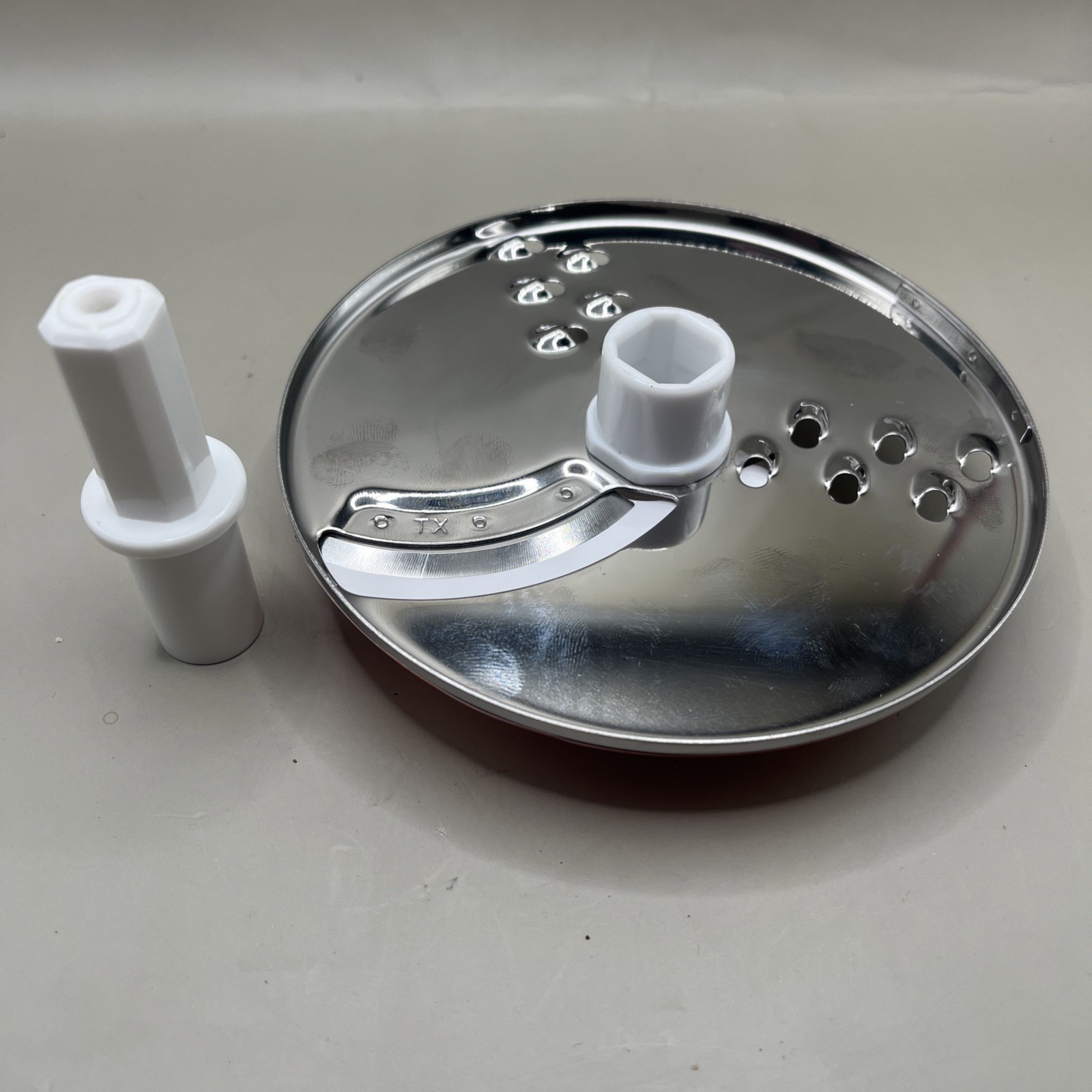 Cuisinart Medium Shredding Disc with Detachable Stem Replacement DLC Series OEM