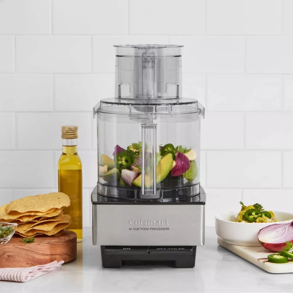 Cuisinart 14 Cup Food Processor Custom 14-Cup Brushed DFP-14BCNY Slicing